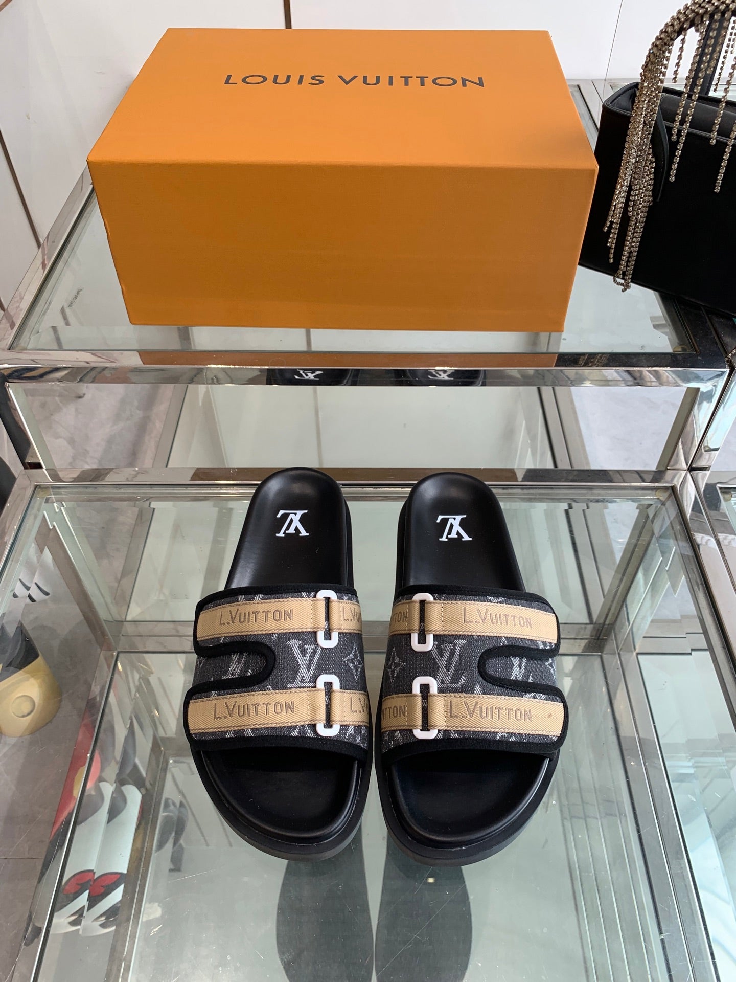 LuxluxHouse Best Quality Sandals Louis Vuitton