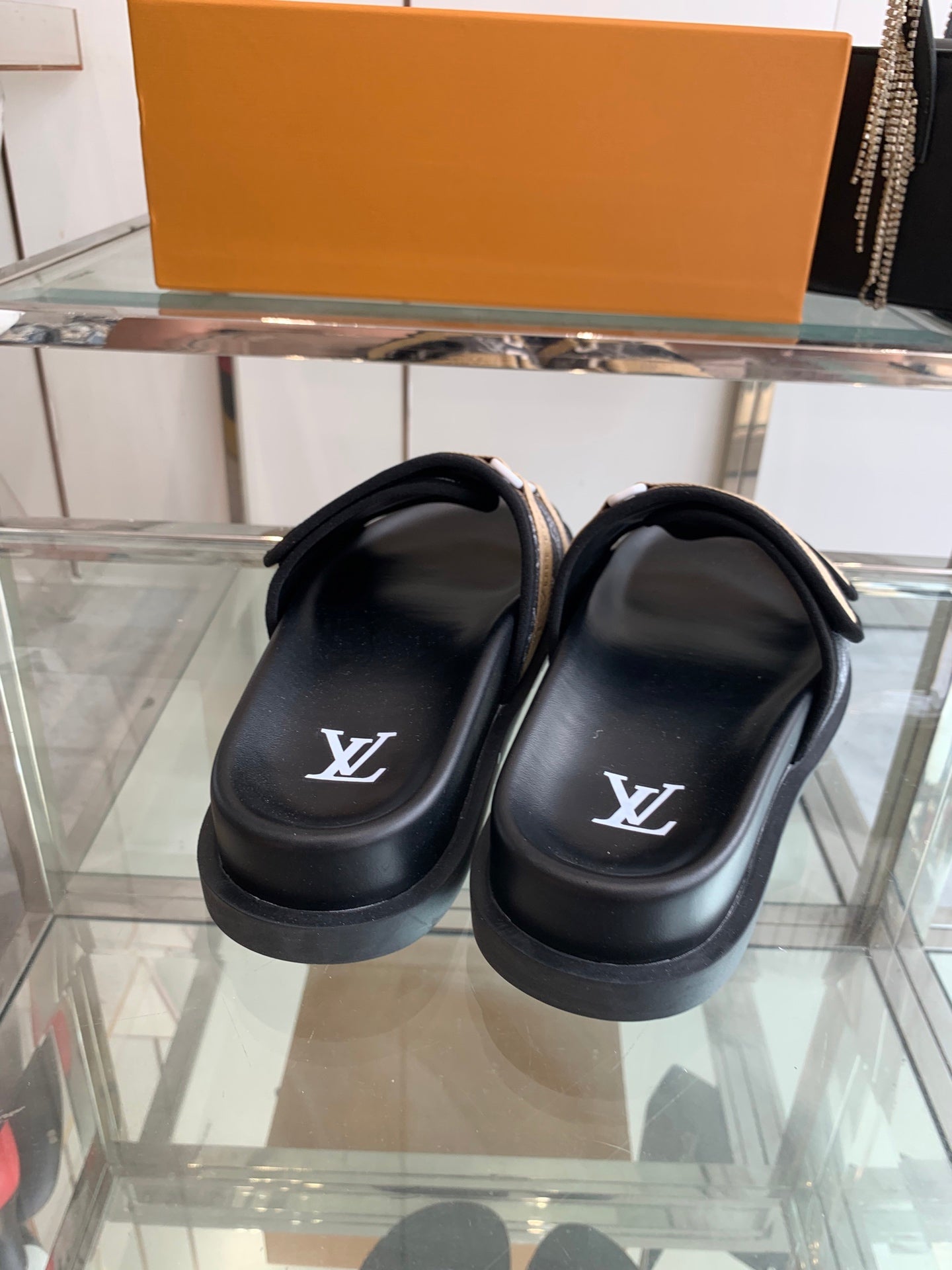 LuxluxHouse Best Quality Sandals Louis Vuitton