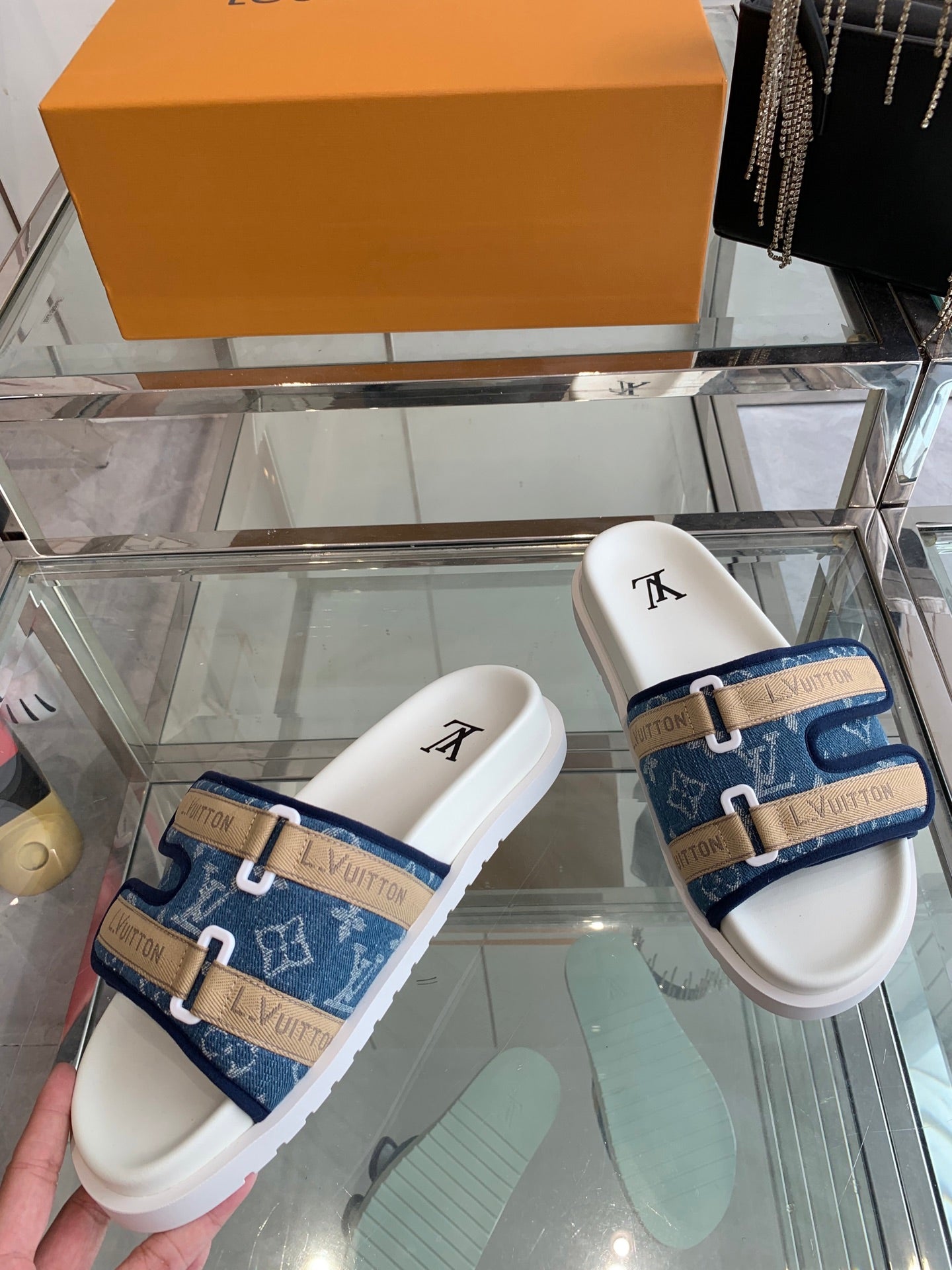LuxluxHouse Best Quality Sandals Louis Vuitton