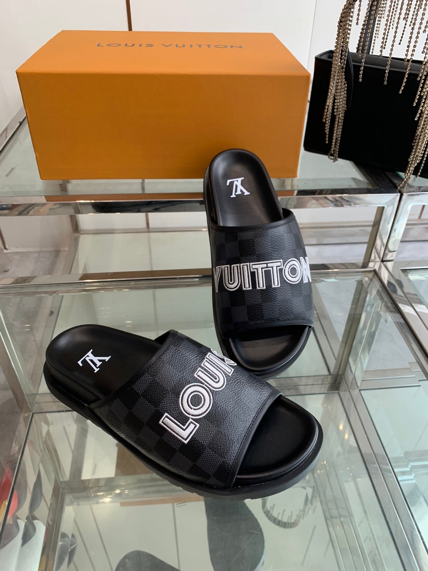 LuxluxHouse Best Quality Sandals Louis Vuitton