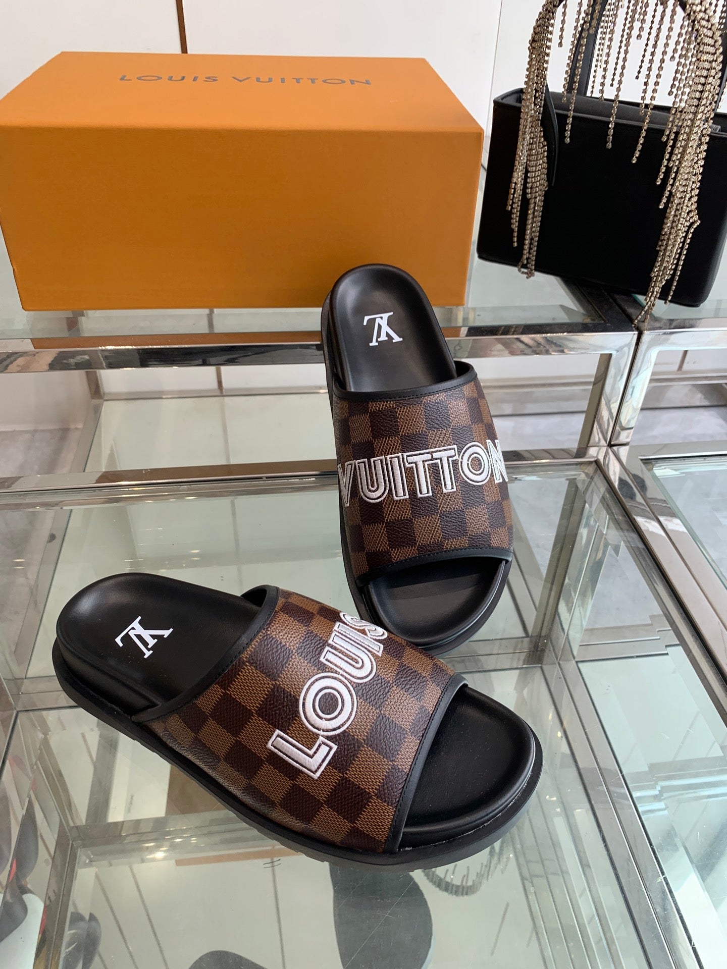 LuxluxHouse Best Quality Sandals Louis Vuitton