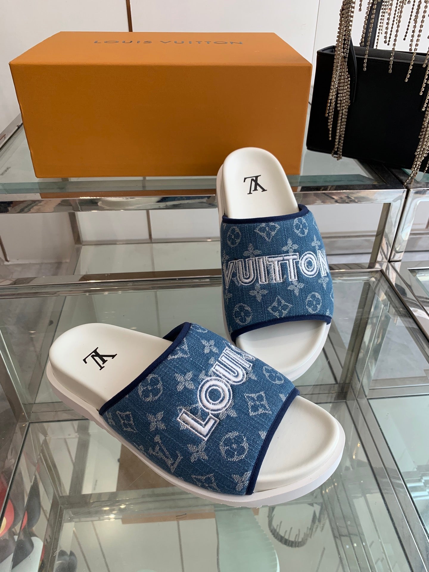 LuxluxHouse Best Quality Sandals Louis Vuitton