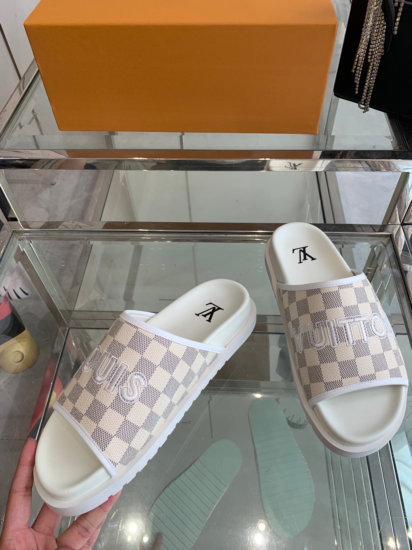 LuxluxHouse Best Quality Sandals Louis Vuitton