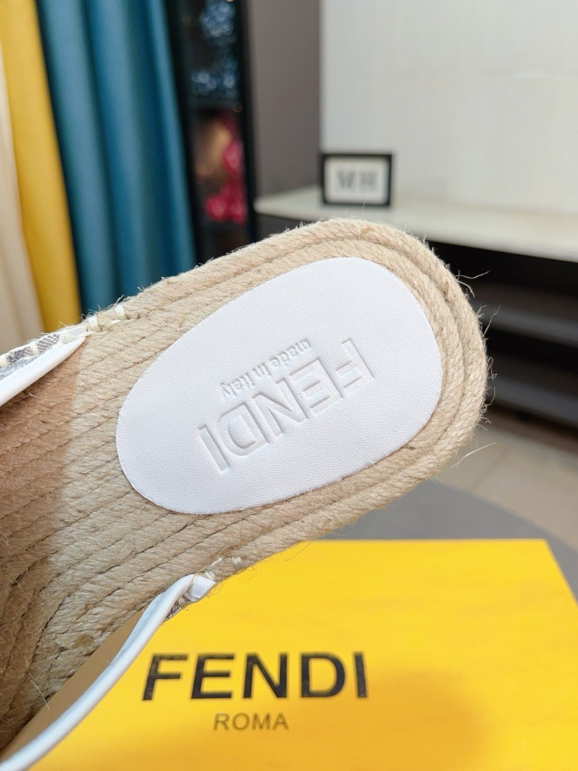 LuxluxHouse Best Quality Sandals Fendi