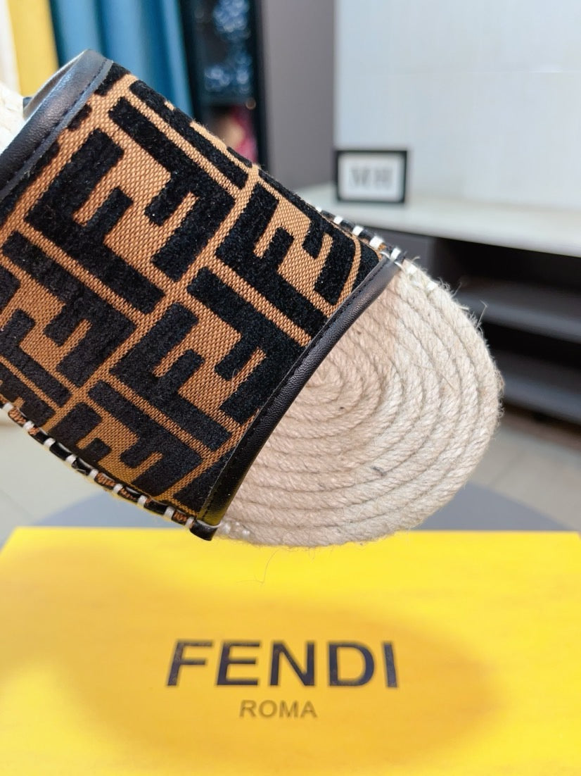 LuxluxHouse Best Quality Sandals Fendi