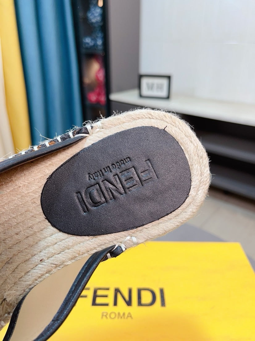 LuxluxHouse Best Quality Sandals Fendi