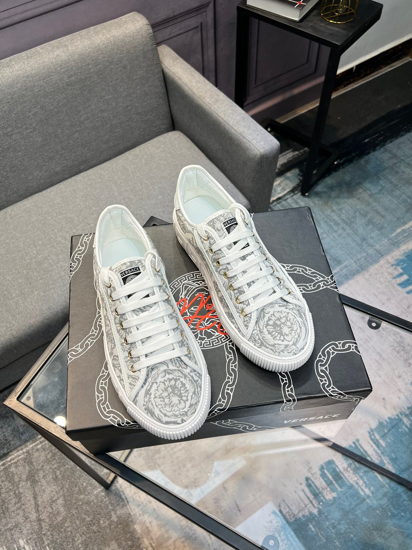 LuxluxHouse Best Quality Shoes Versace