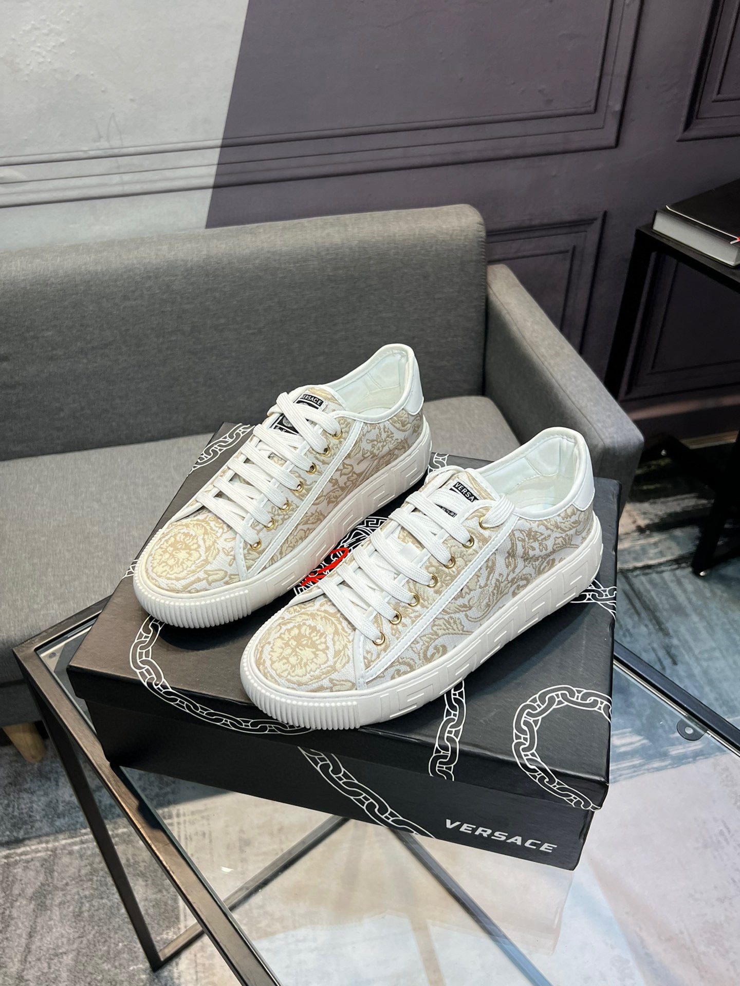 LuxluxHouse Best Quality Shoes Versace