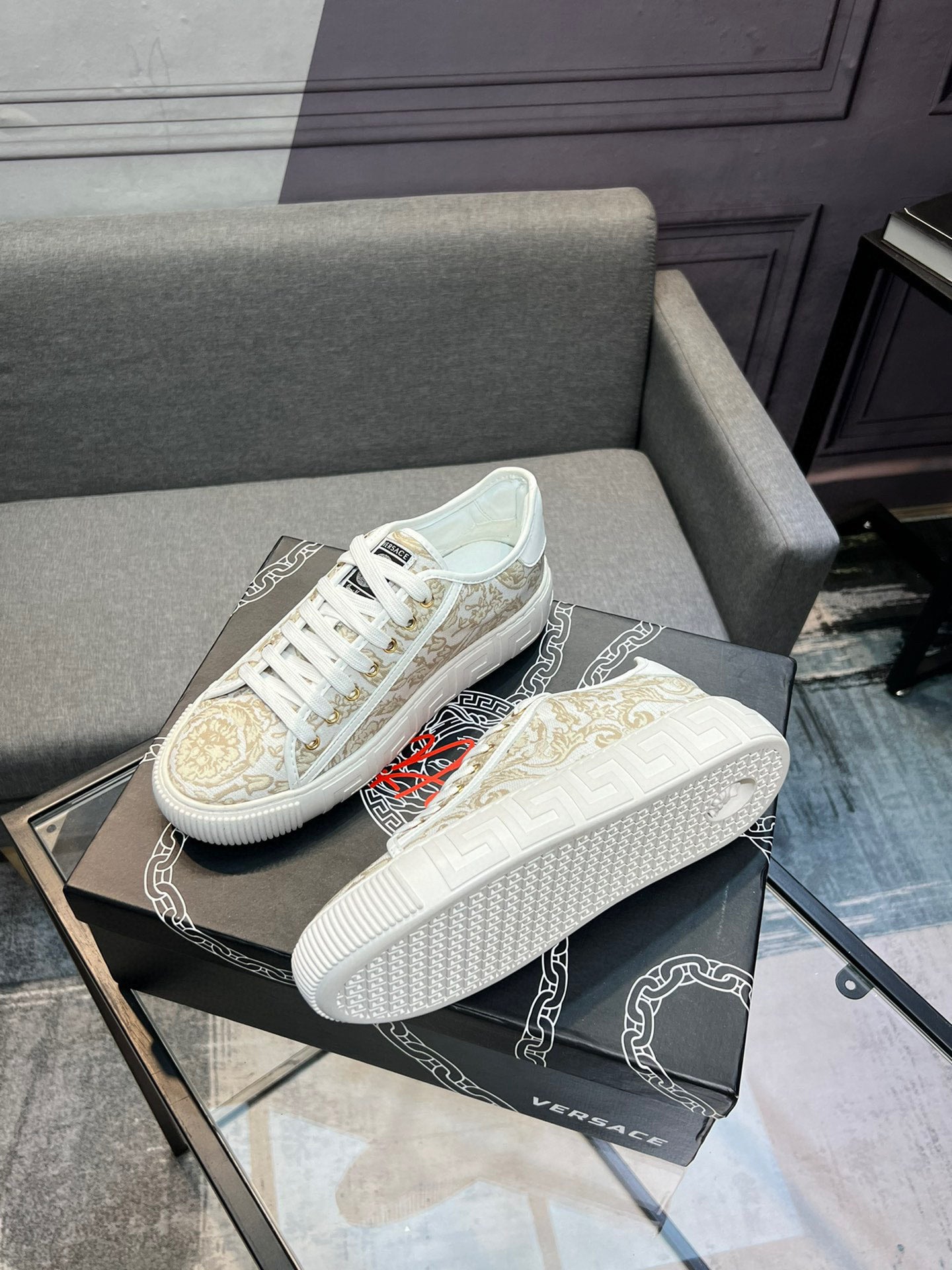 LuxluxHouse Best Quality Shoes Versace