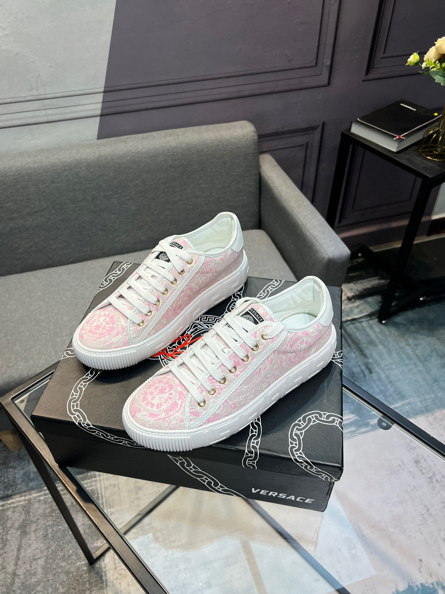 LuxluxHouse Best Quality Shoes Versace
