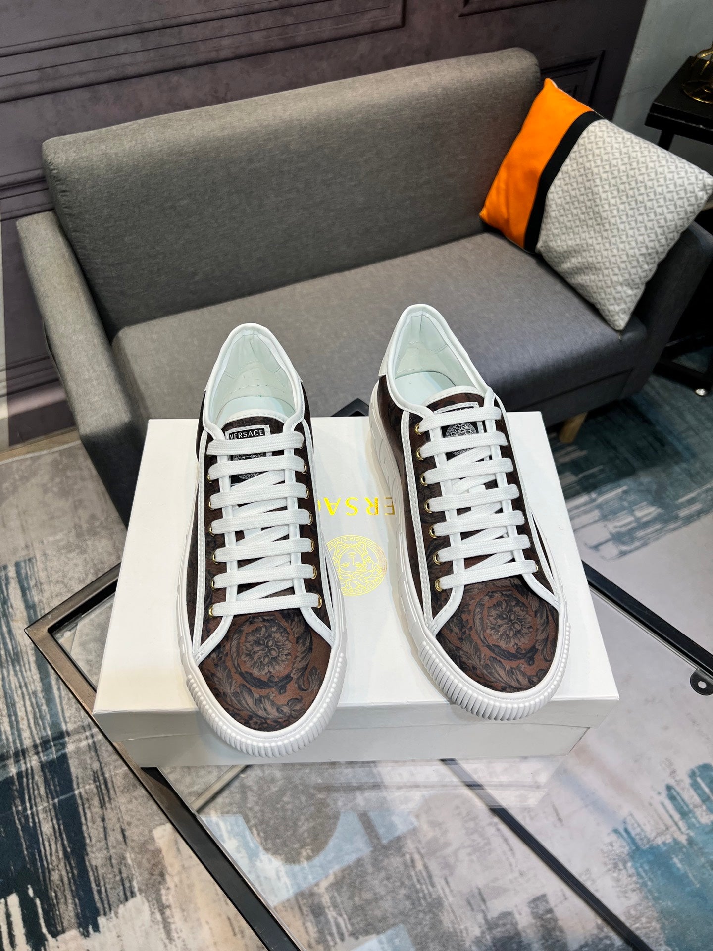 LuxluxHouse Best Quality Shoes Versace