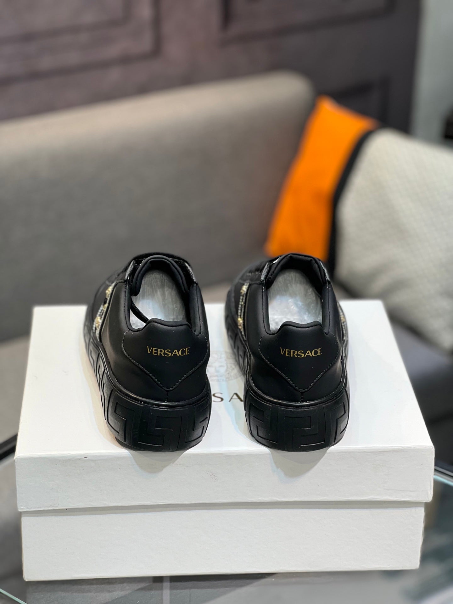 LuxluxHouse Best Quality Shoes Versace