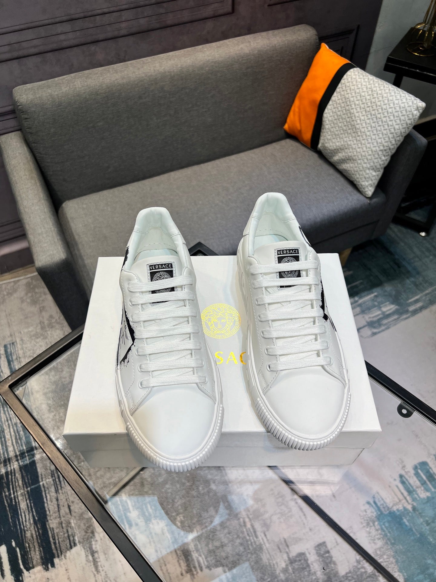 LuxluxHouse Best Quality Shoes Versace