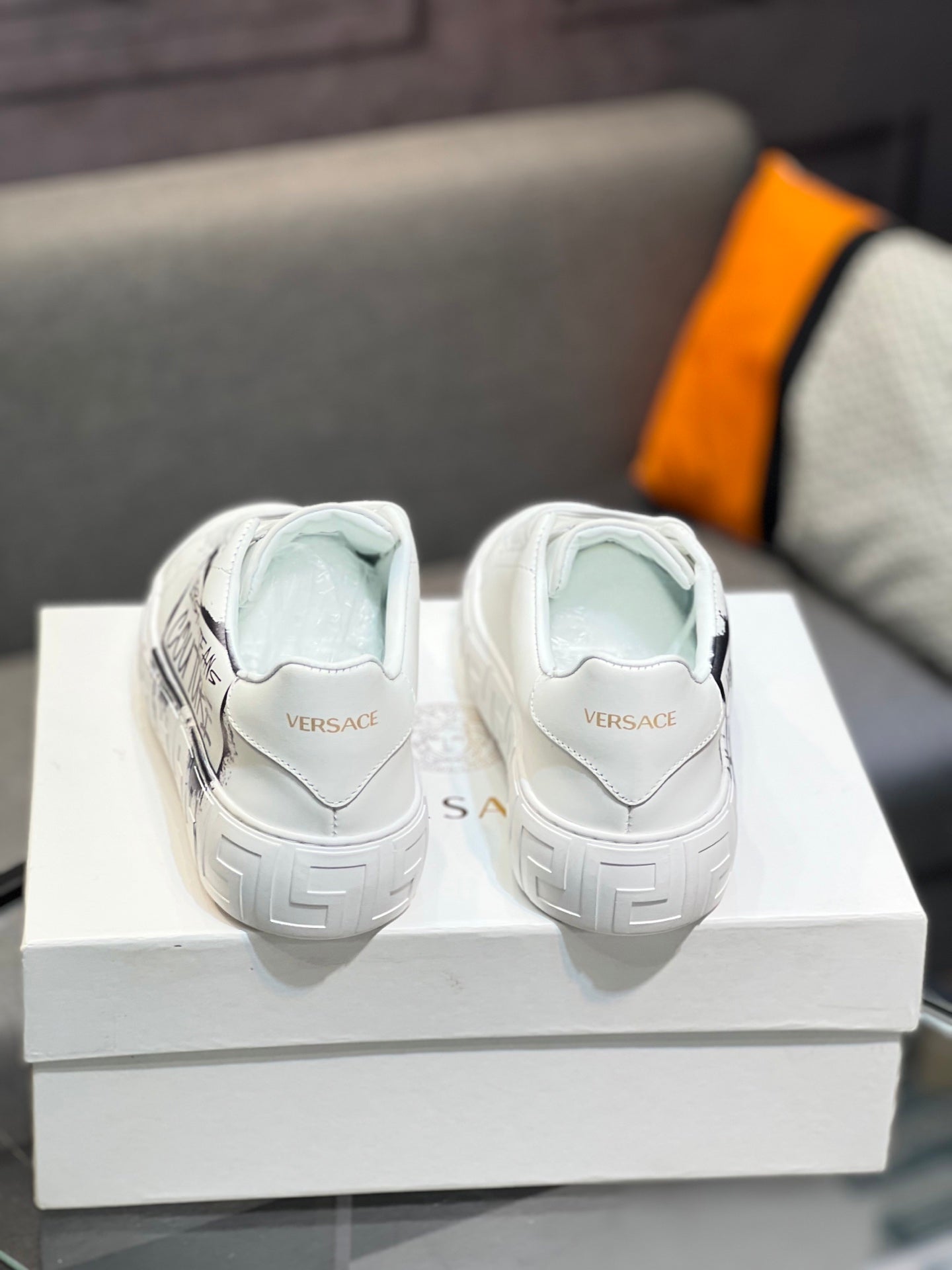 LuxluxHouse Best Quality Shoes Versace