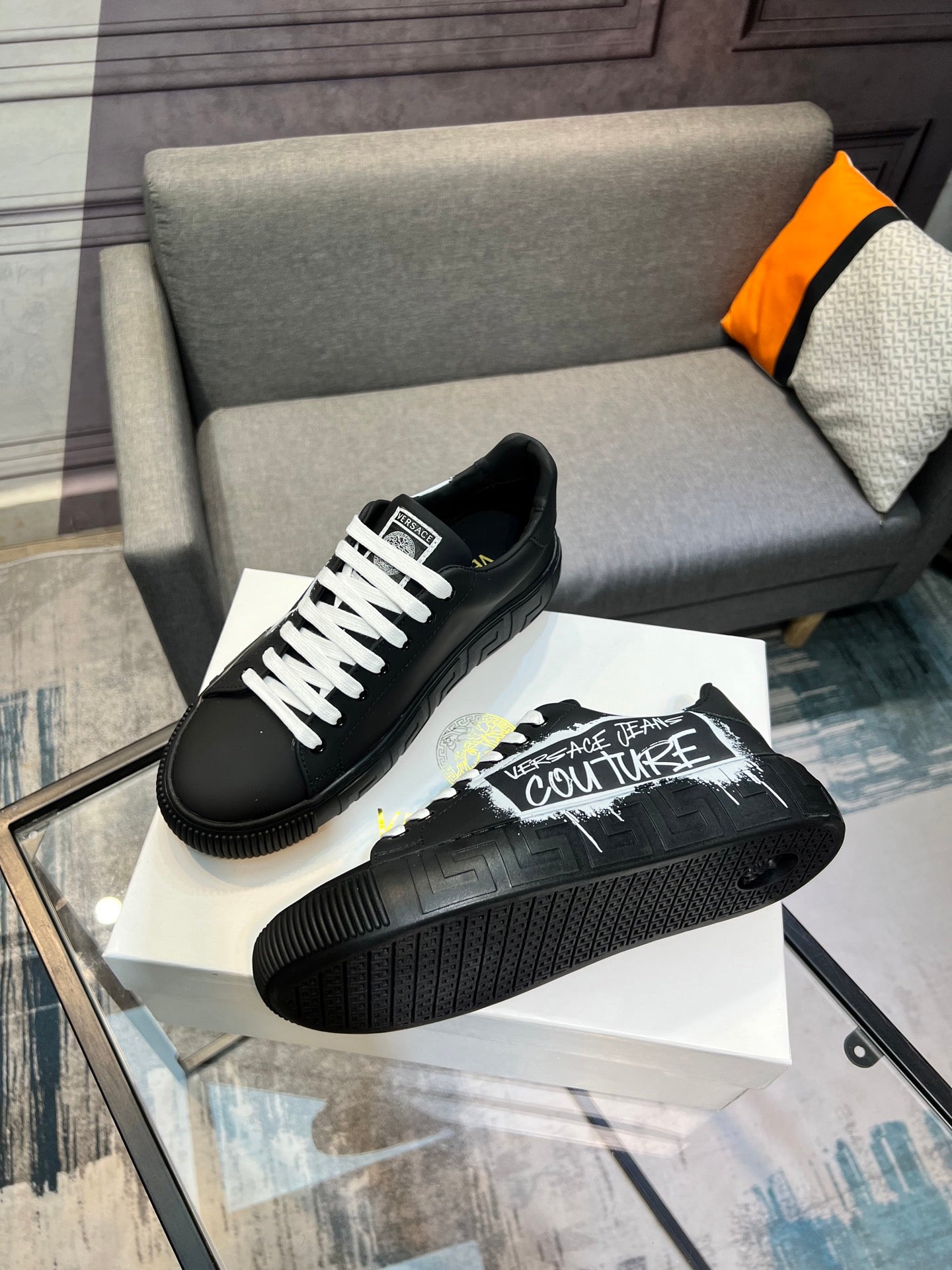 LuxluxHouse Best Quality Shoes Versace