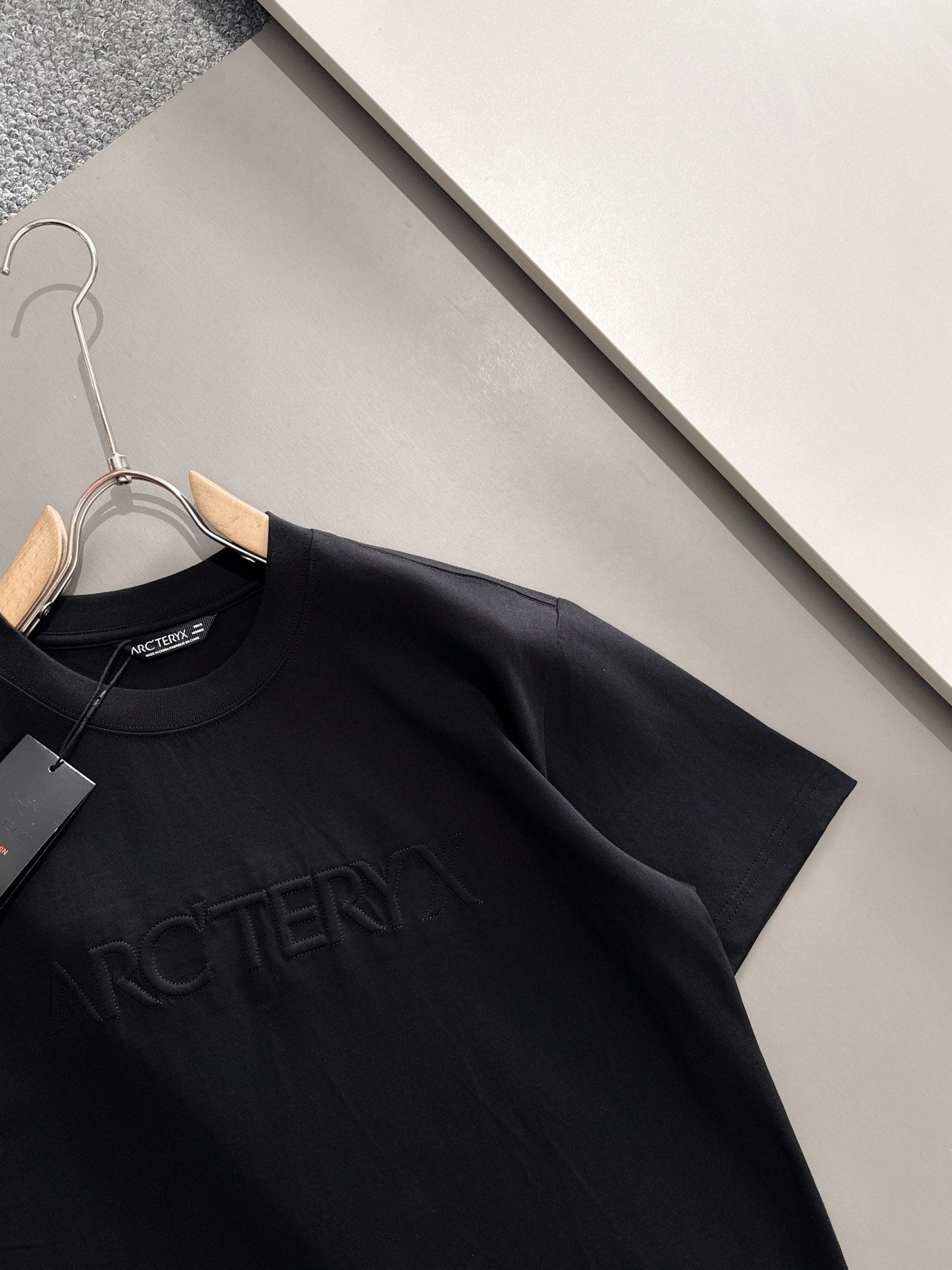 LuxluxHouse Best Quality Clothes T-shirt Arcteryx