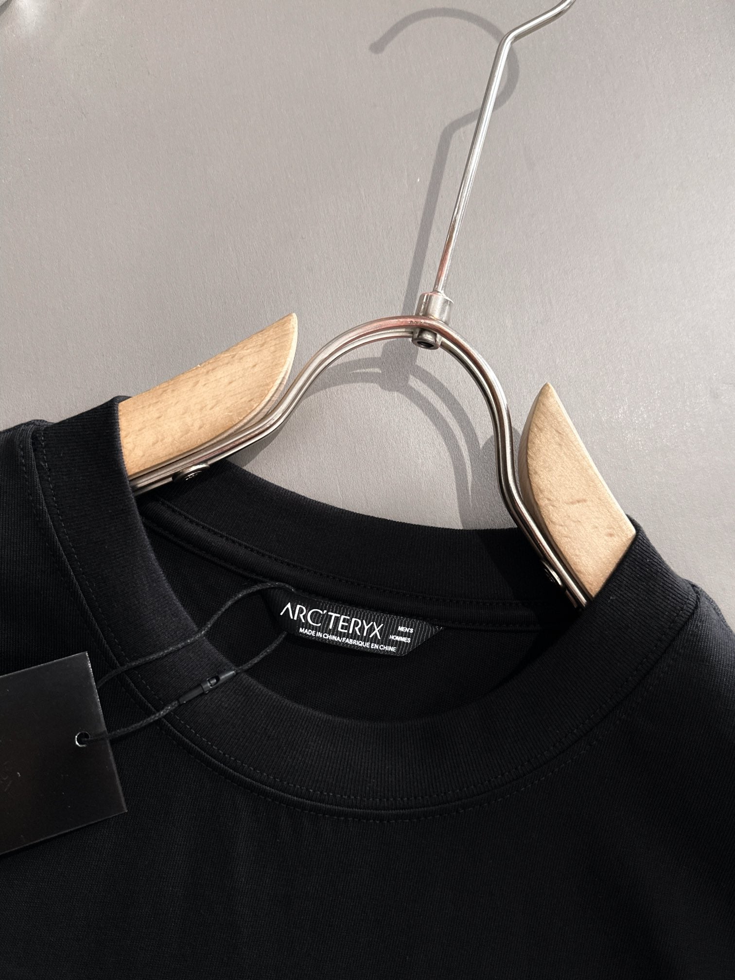LuxluxHouse Best Quality Clothes T-shirt Arcteryx