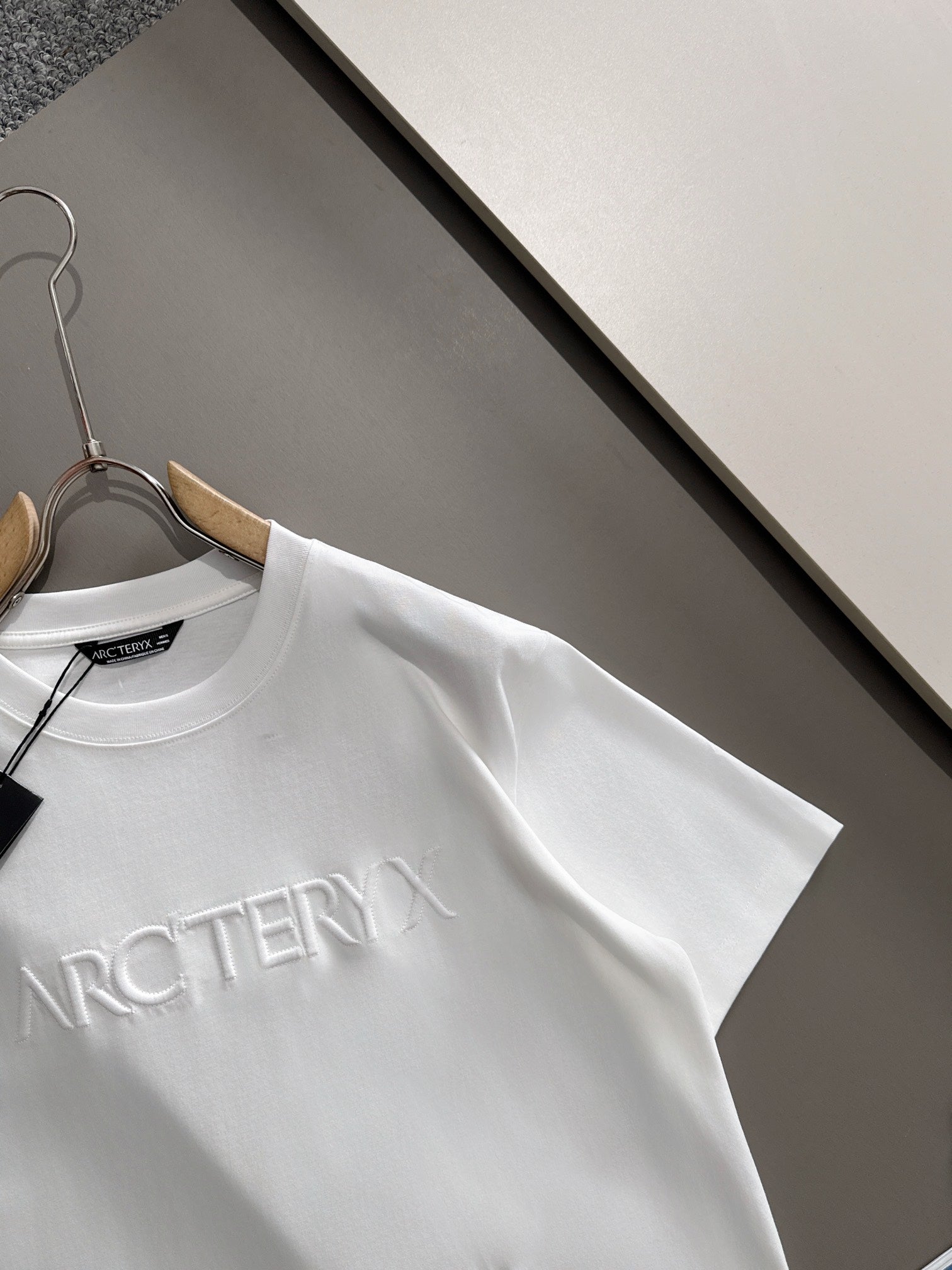 LuxluxHouse Best Quality Clothes T-shirt Arcteryx