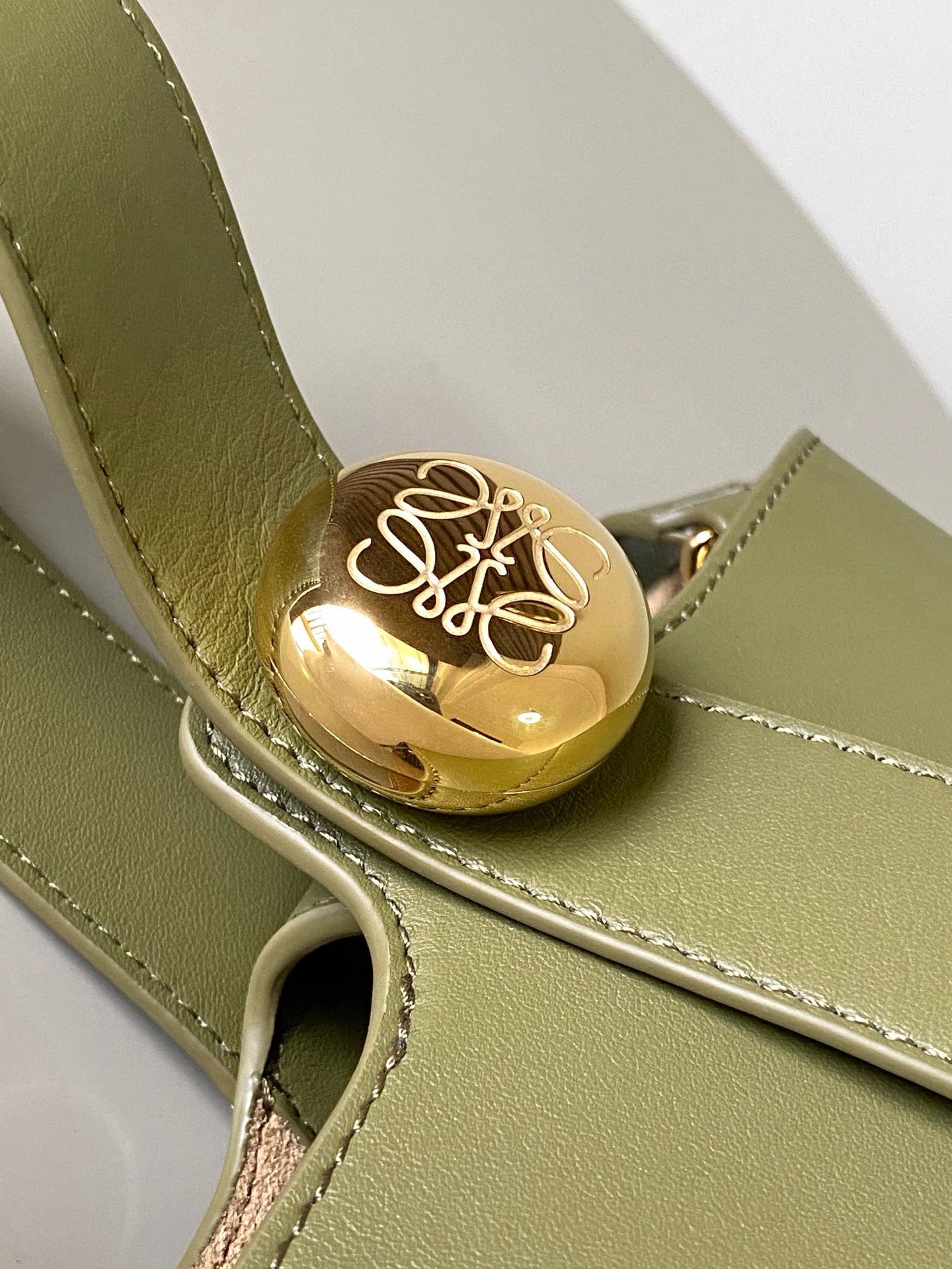 LuxluxHouse Best Quality Bags Loewe