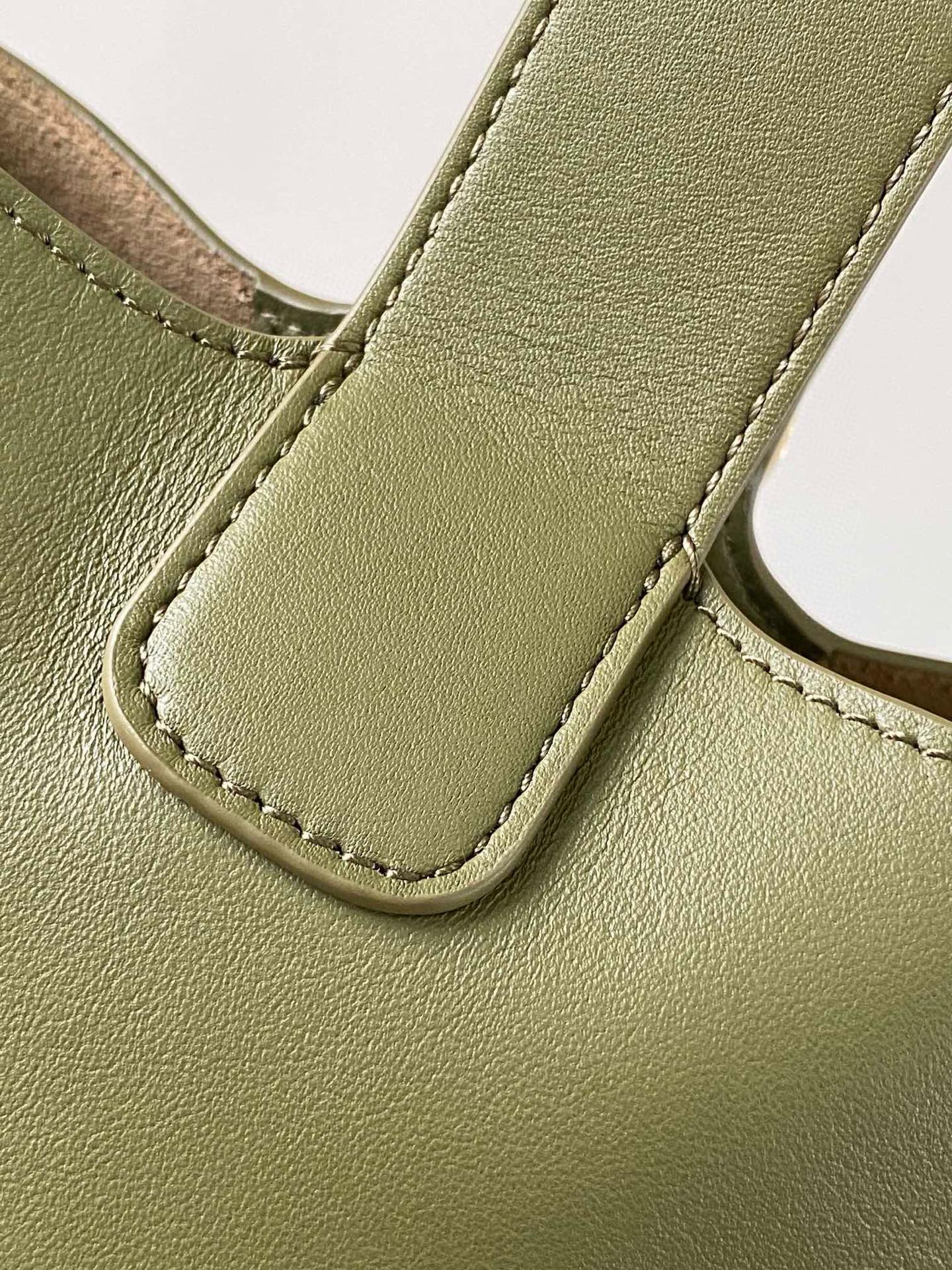 LuxluxHouse Best Quality Bags Loewe