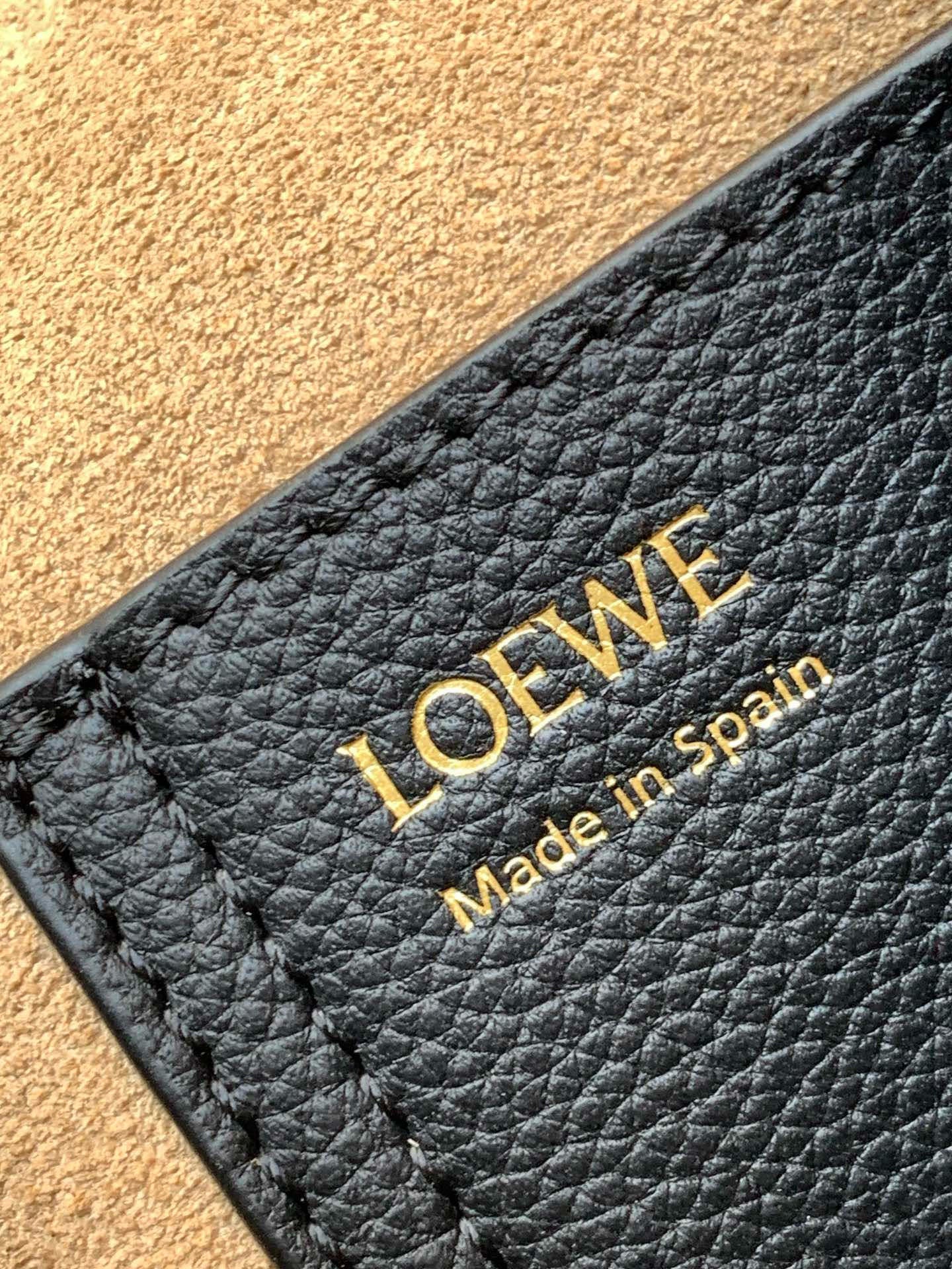 LuxluxHouse Best Quality Bags Loewe