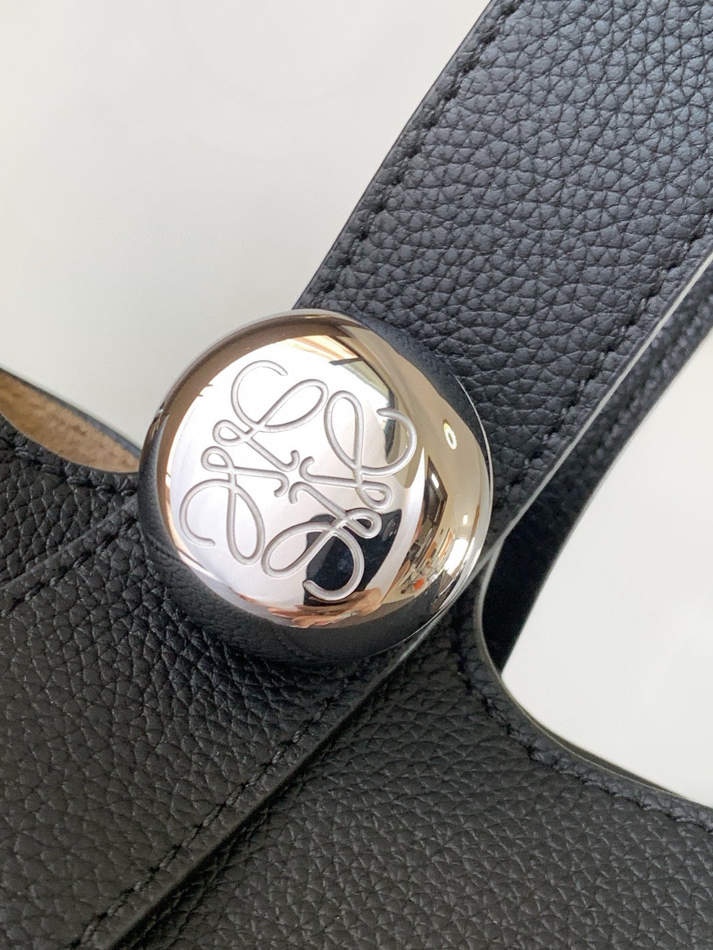 LuxluxHouse Best Quality Bags Loewe