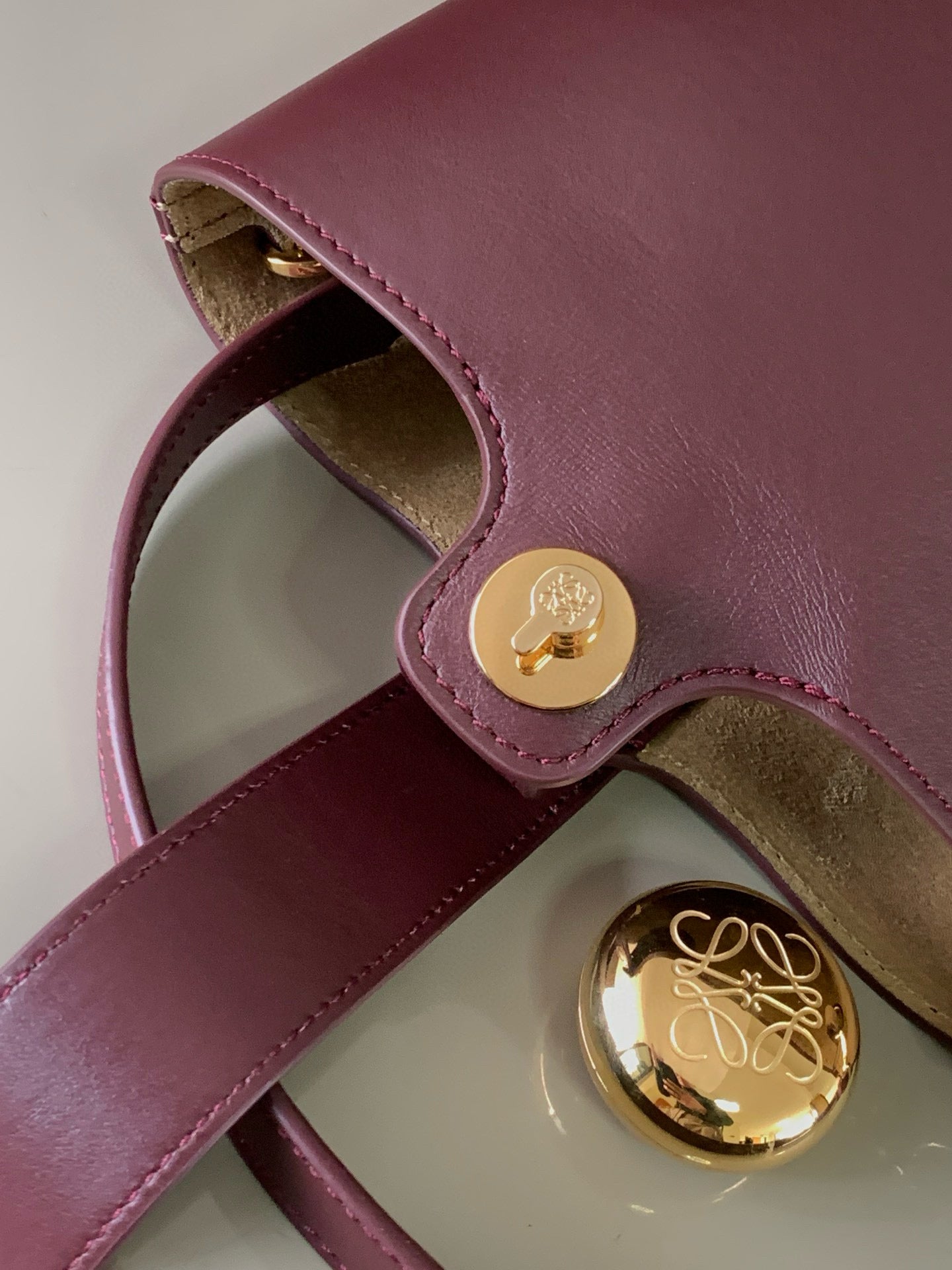 LuxluxHouse Best Quality Bags Loewe
