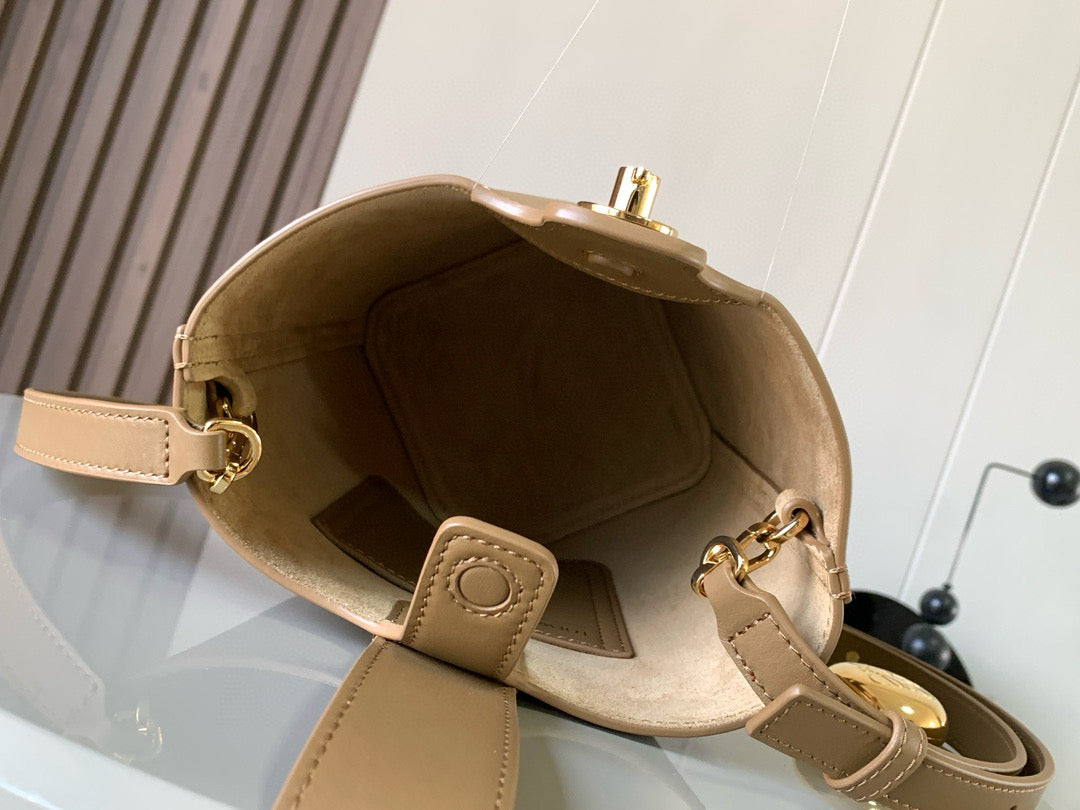 LuxluxHouse Best Quality Bags Loewe