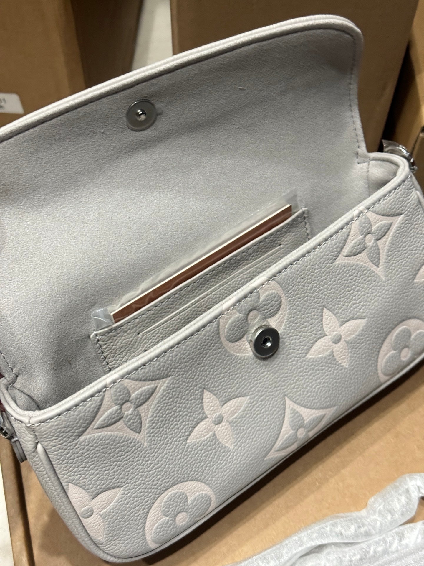 LuxluxHouse Best Quality Bags  Louis Vuitton