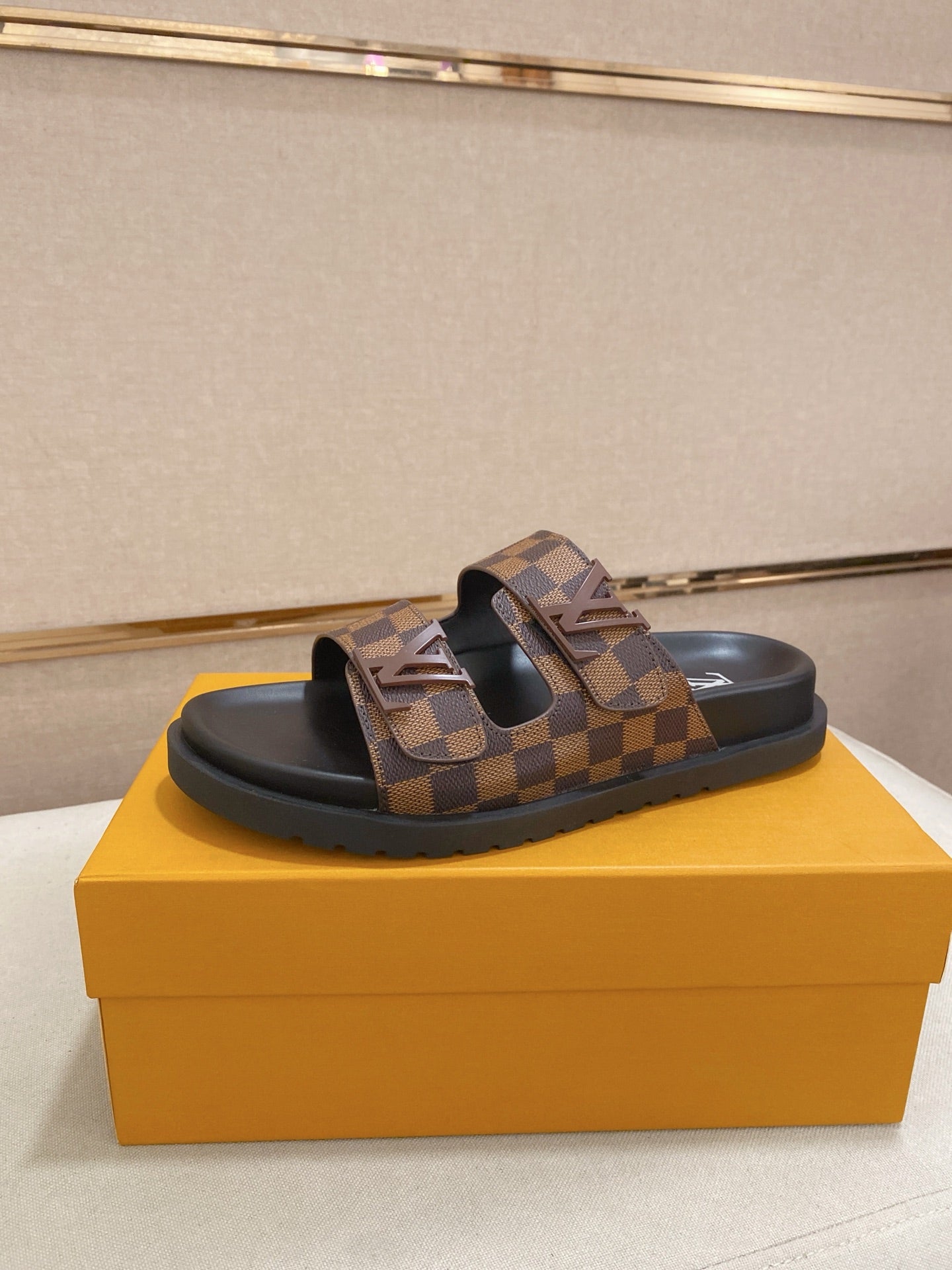 LuxluxHouse Best Quality Sandals Louis Vuitton