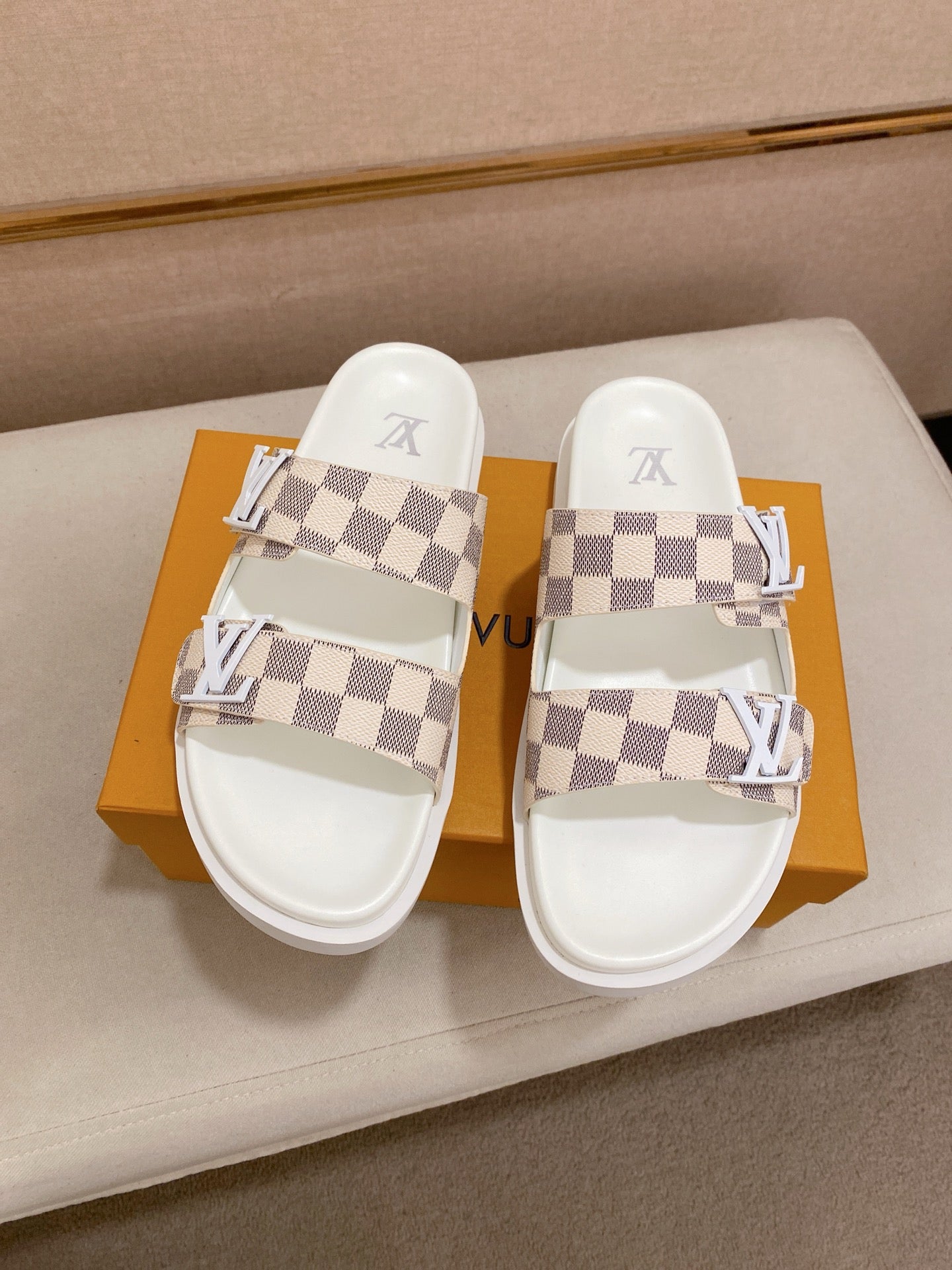 LuxluxHouse Best Quality Sandals Louis Vuitton