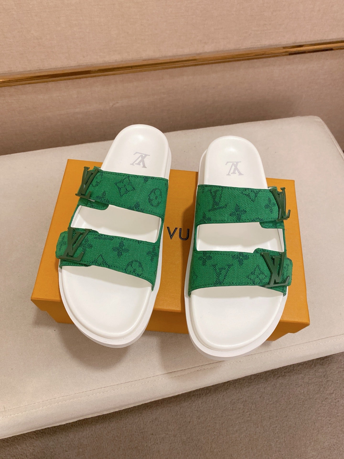 LuxluxHouse Best Quality Sandals Louis Vuitton