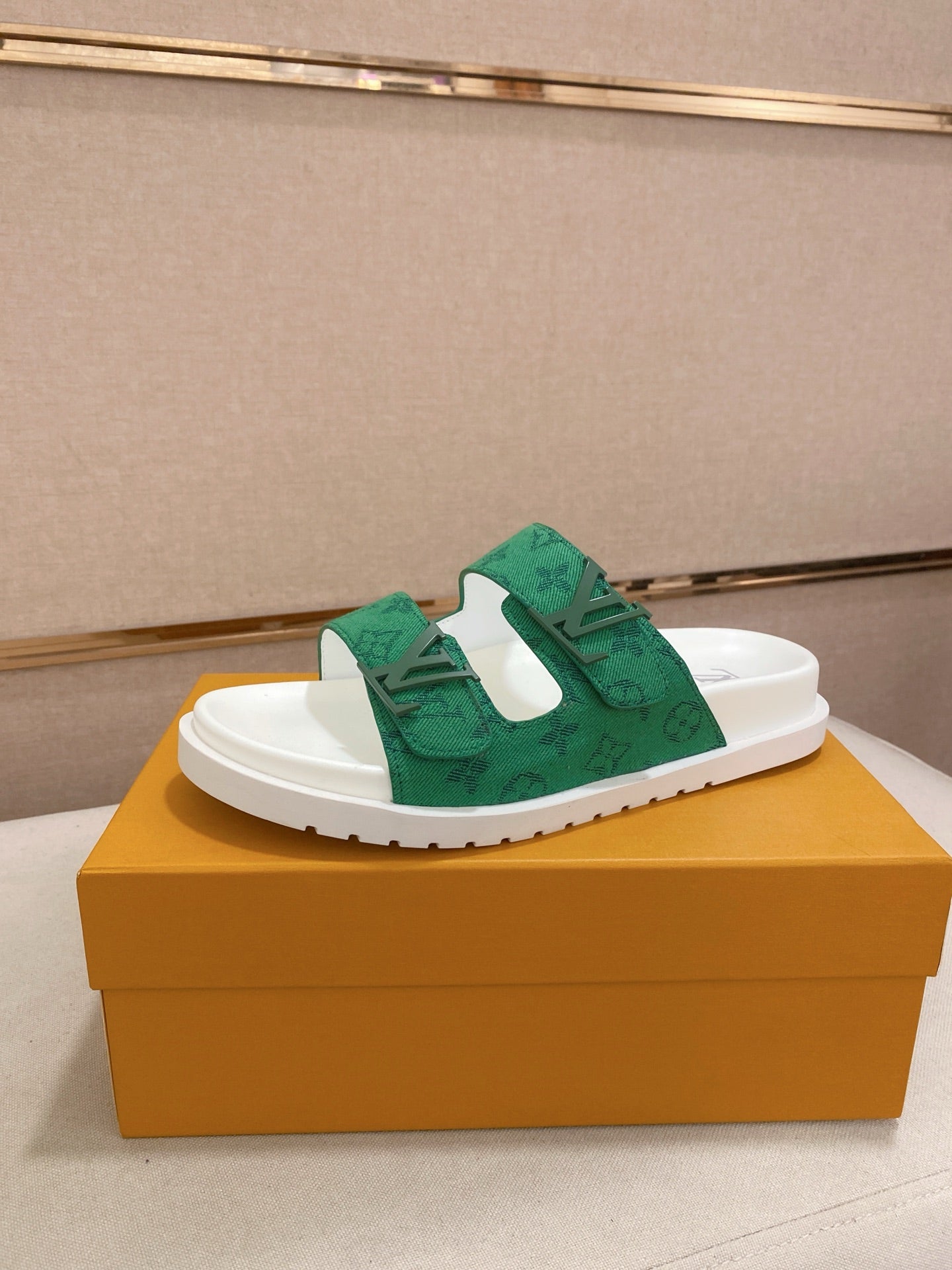 LuxluxHouse Best Quality Sandals Louis Vuitton