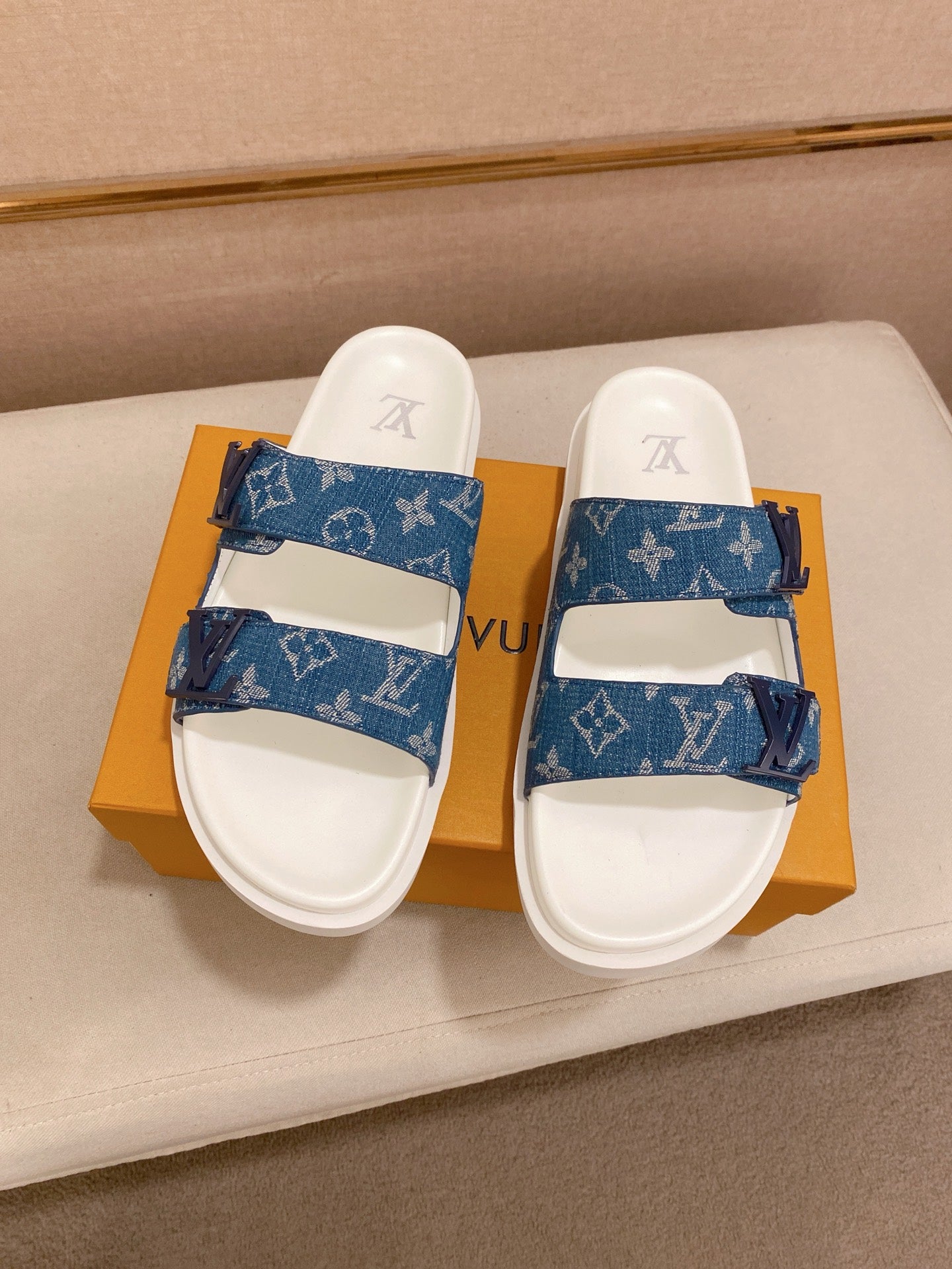 LuxluxHouse Best Quality Sandals Louis Vuitton