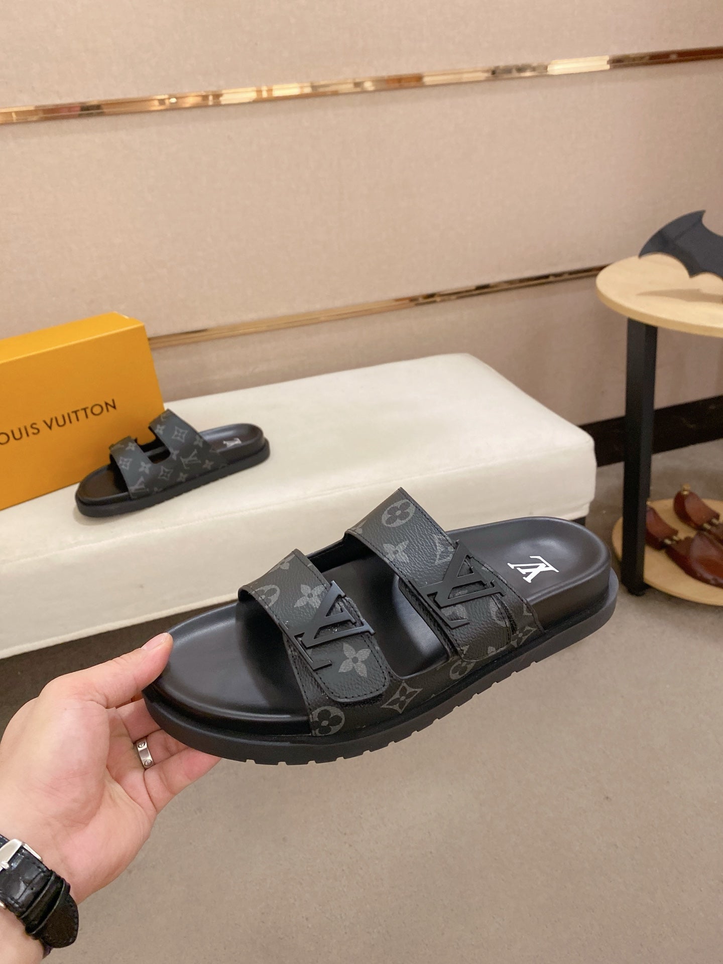LuxluxHouse Best Quality Sandals Louis Vuitton