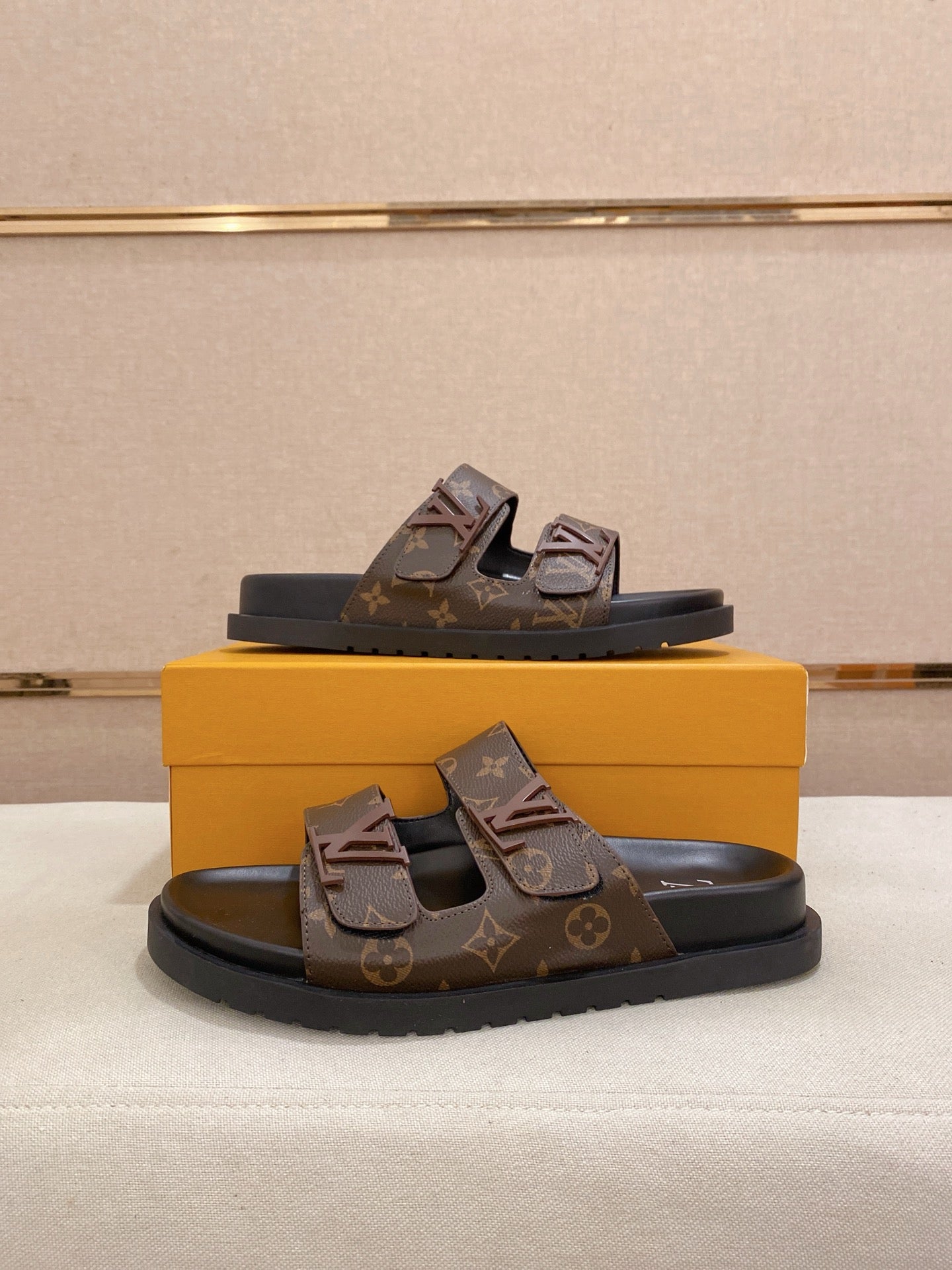 LuxluxHouse Best Quality Sandals Louis Vuitton