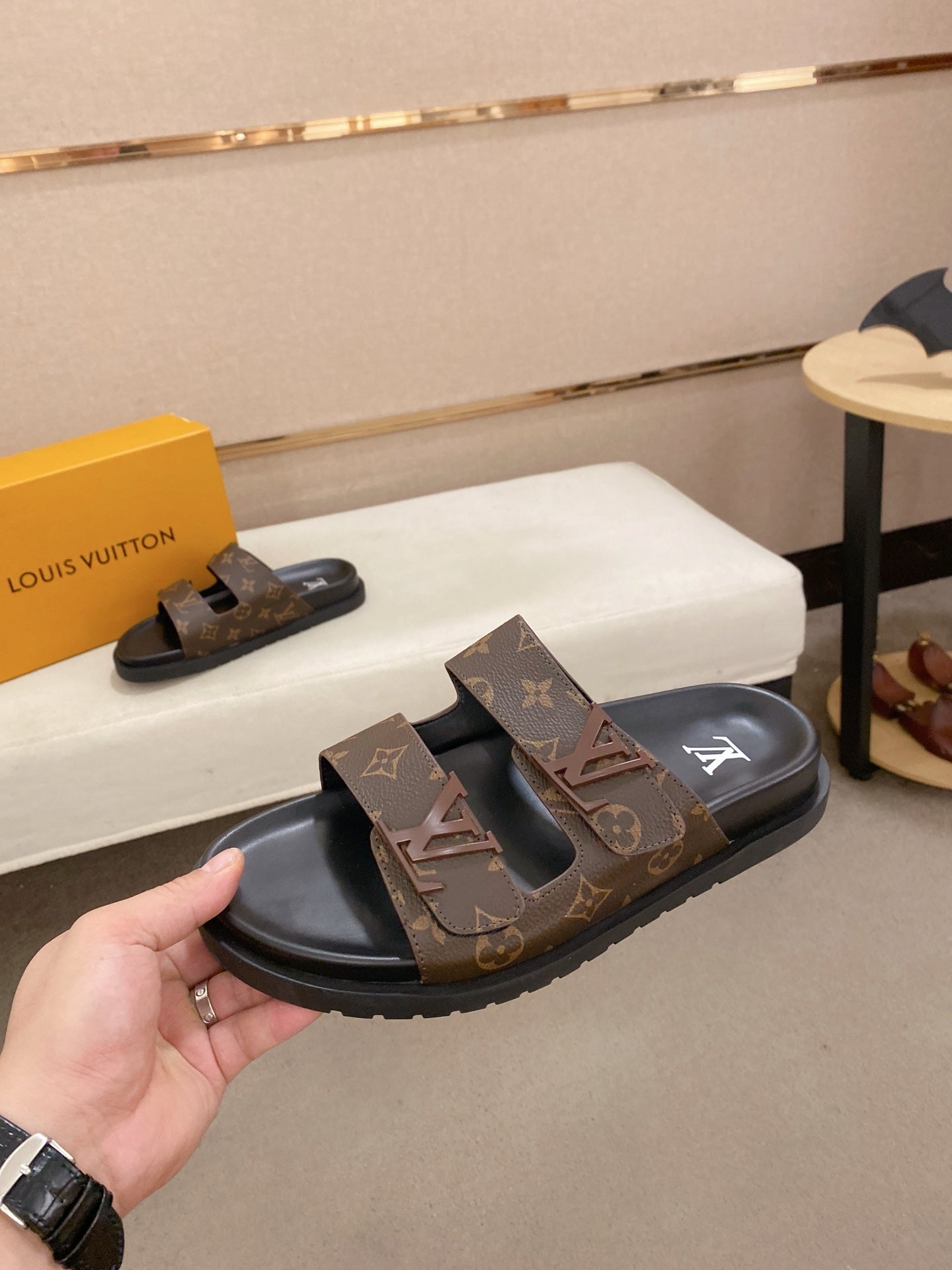 LuxluxHouse Best Quality Sandals Louis Vuitton
