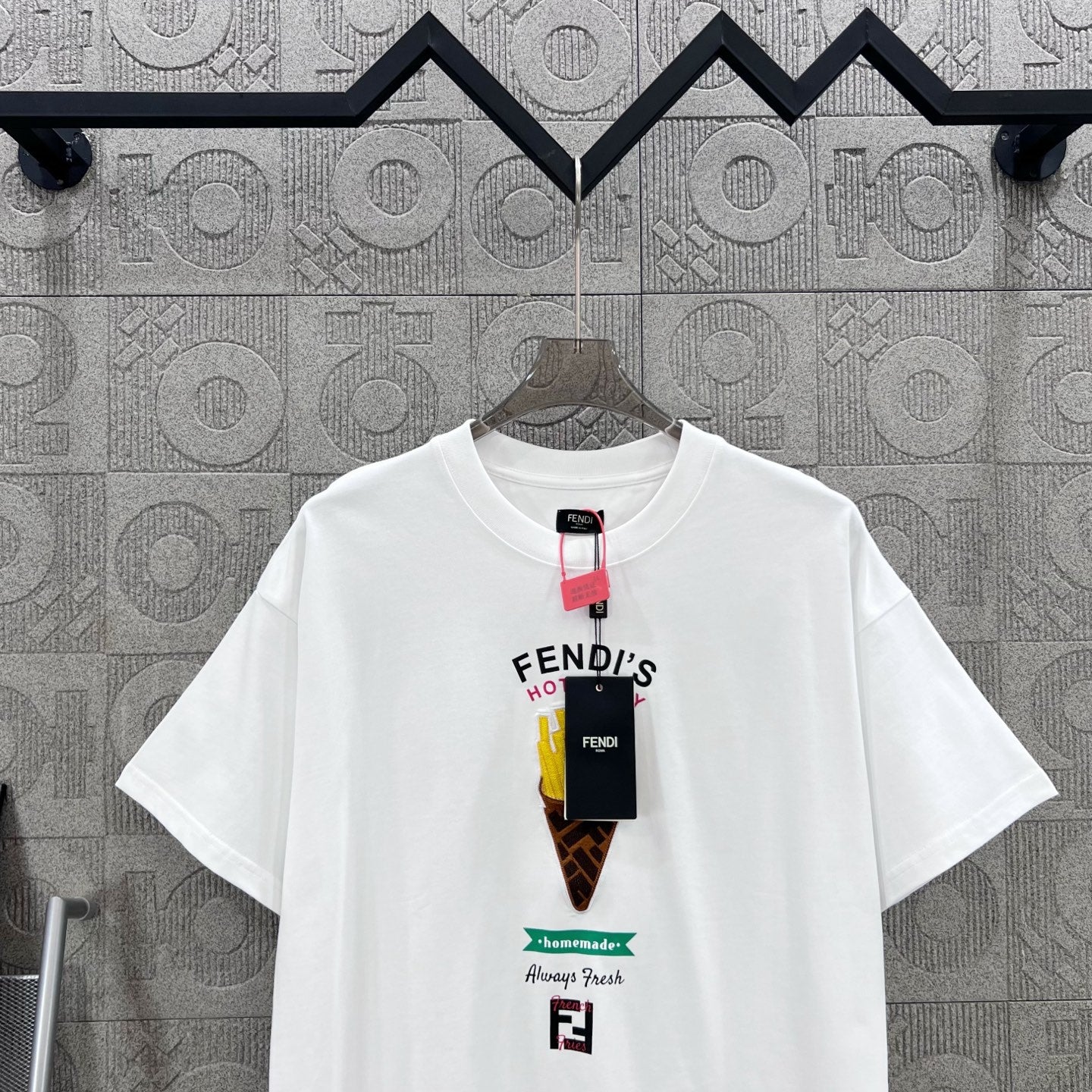 LuxluxHouse Best Quality Clothes Fendi T-shirt