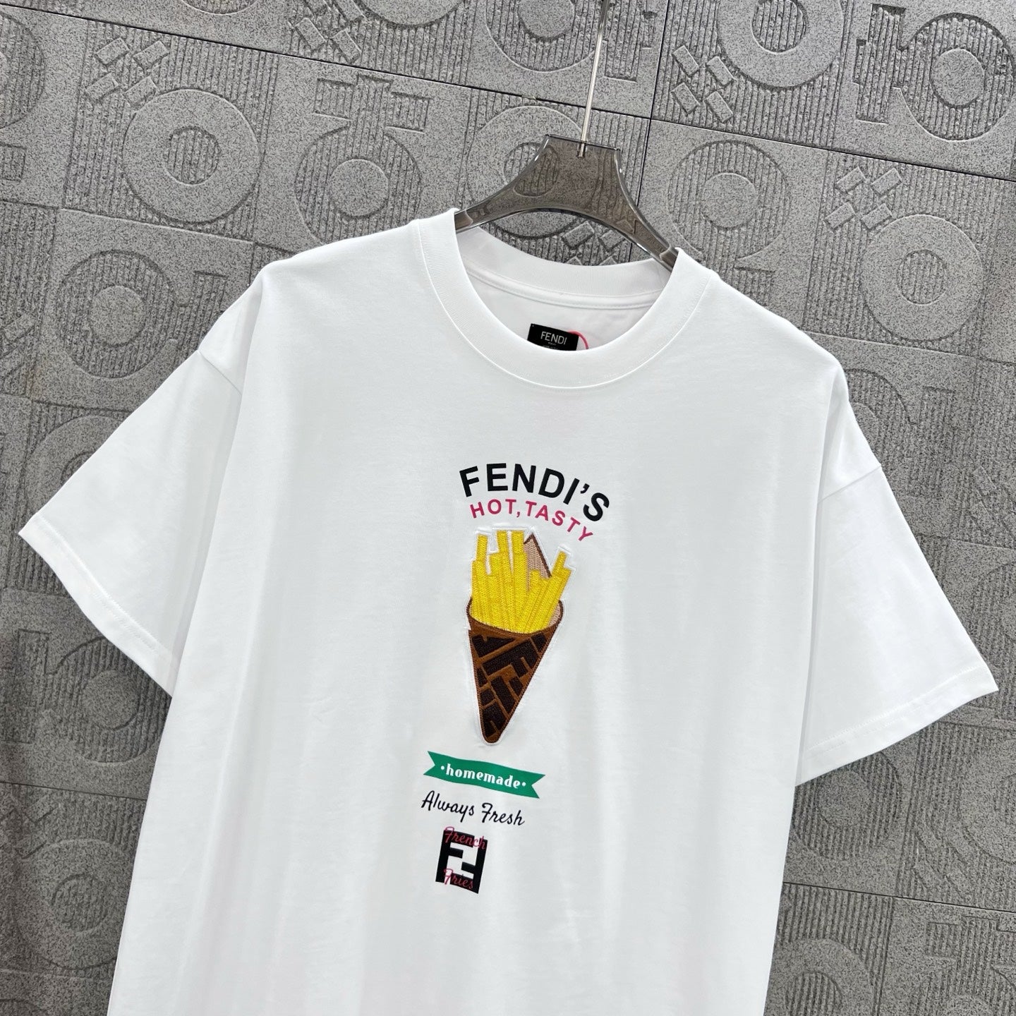 LuxluxHouse Best Quality Clothes Fendi T-shirt