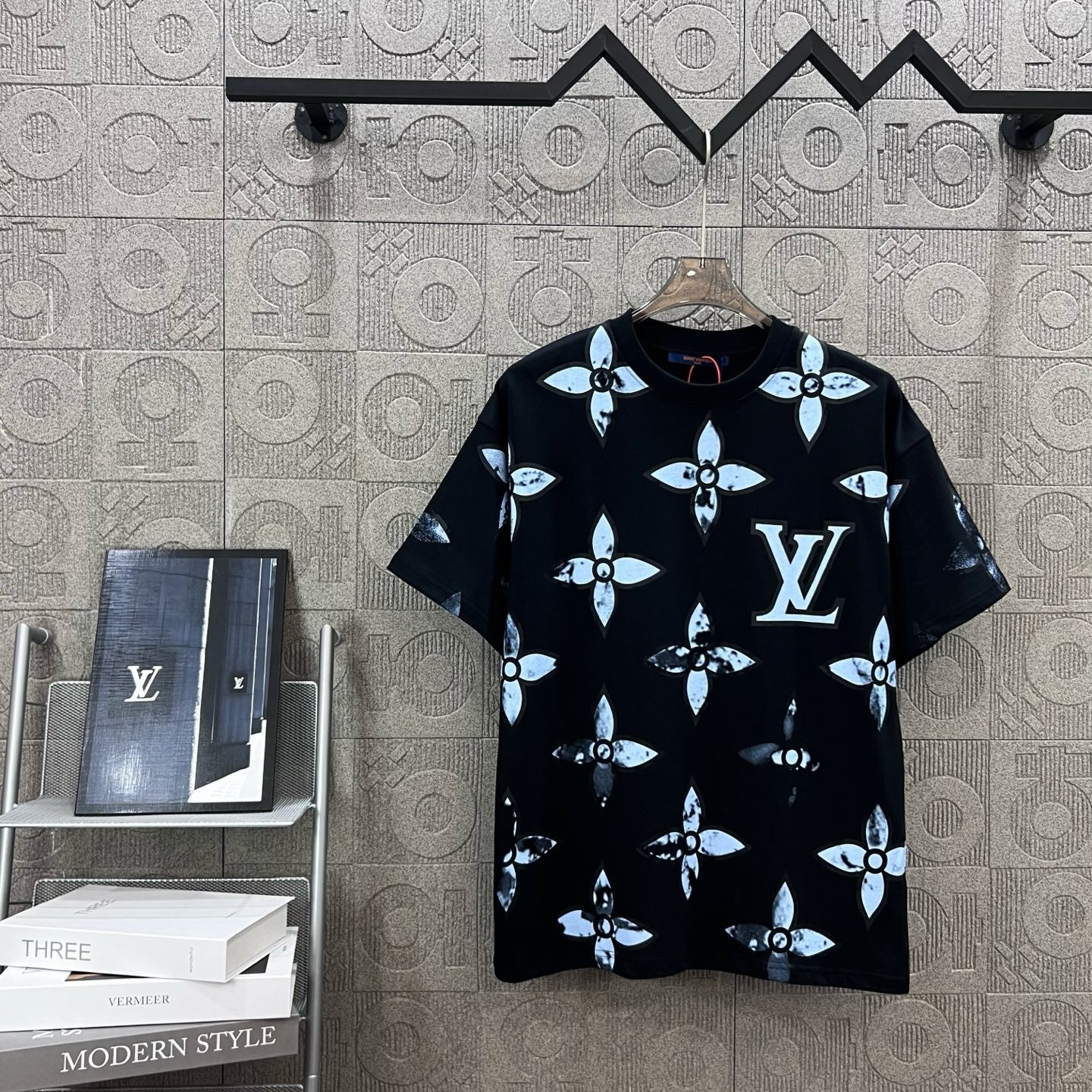 LuxluxHouse Best Quality Clothes T-shirt Louis Vuitton