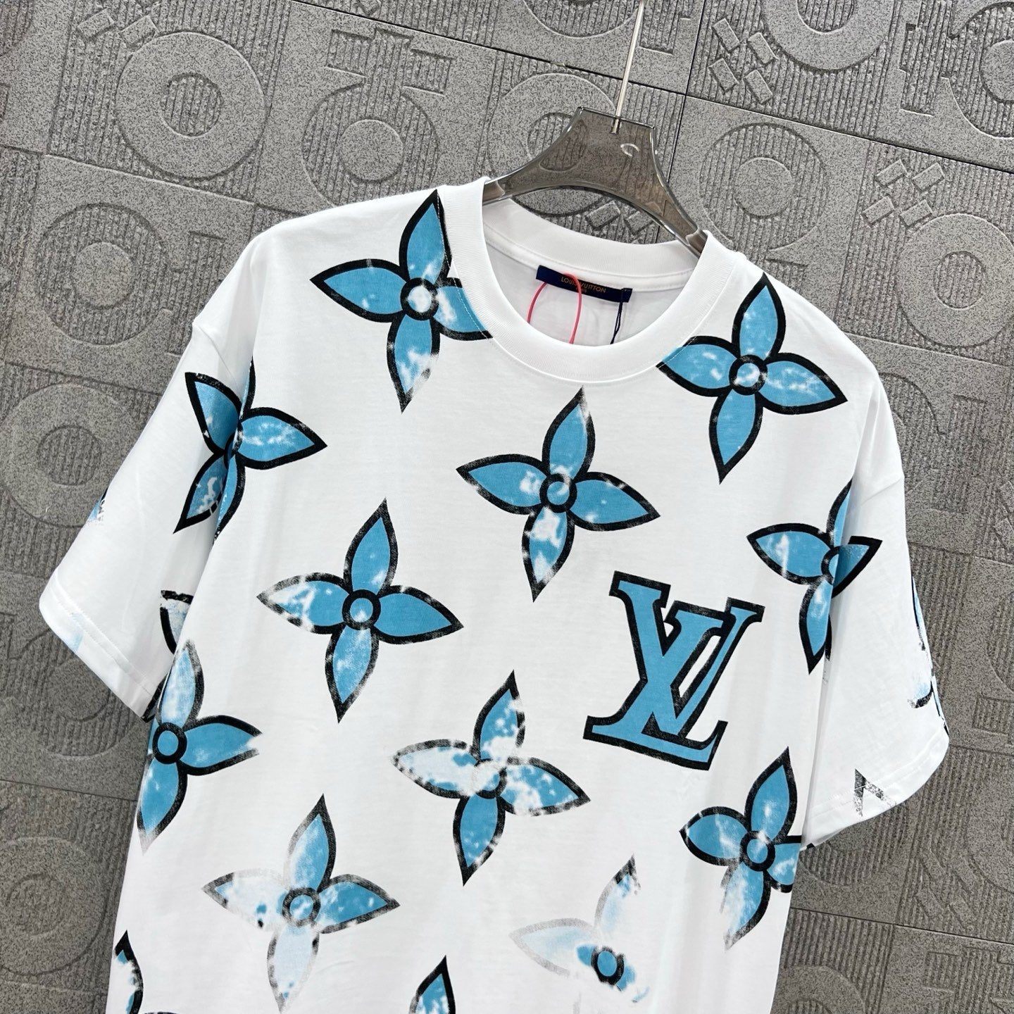 LuxluxHouse Best Quality Clothes T-shirt Louis Vuitton