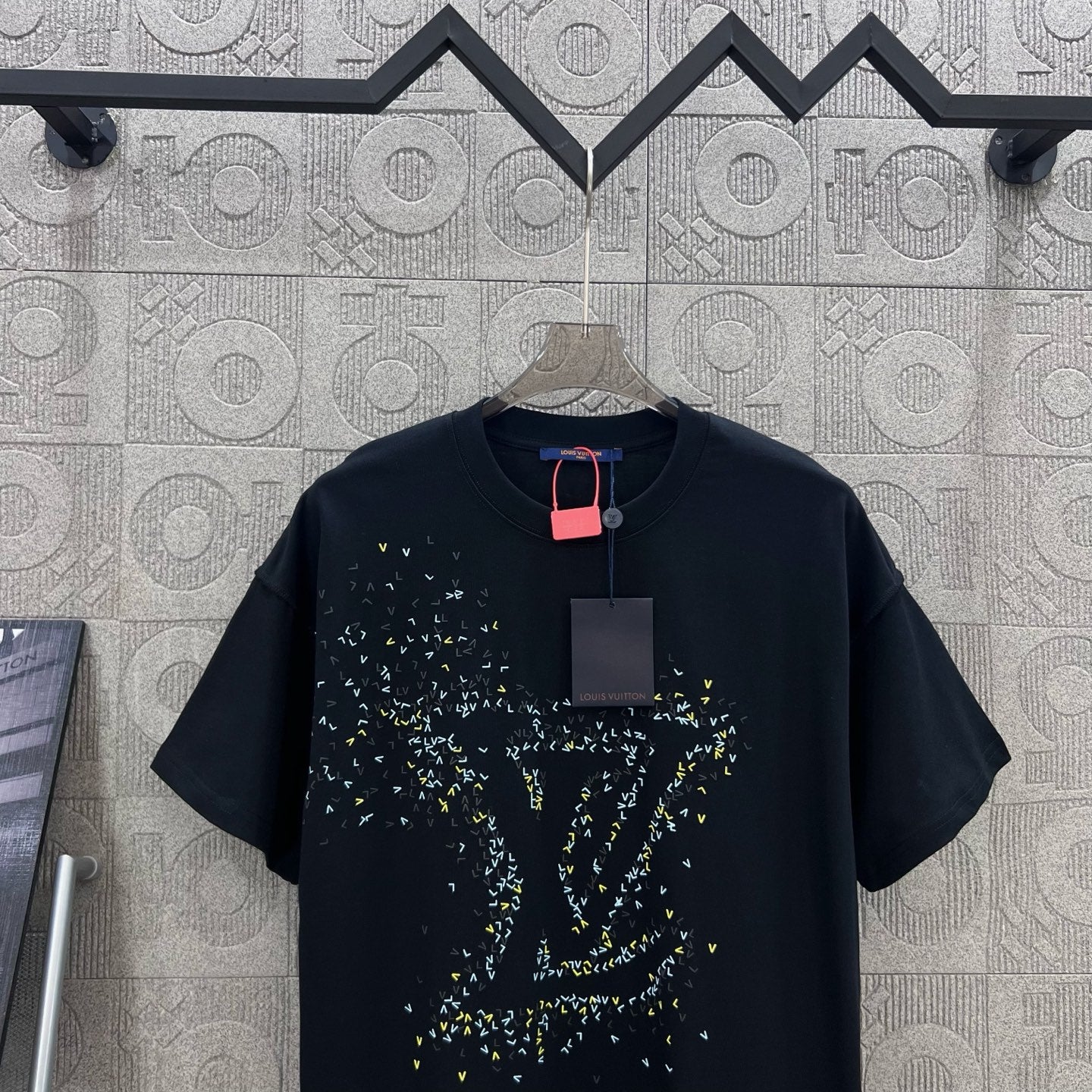 LuxluxHouse Best Quality Clothes T-shirt Louis Vuitton
