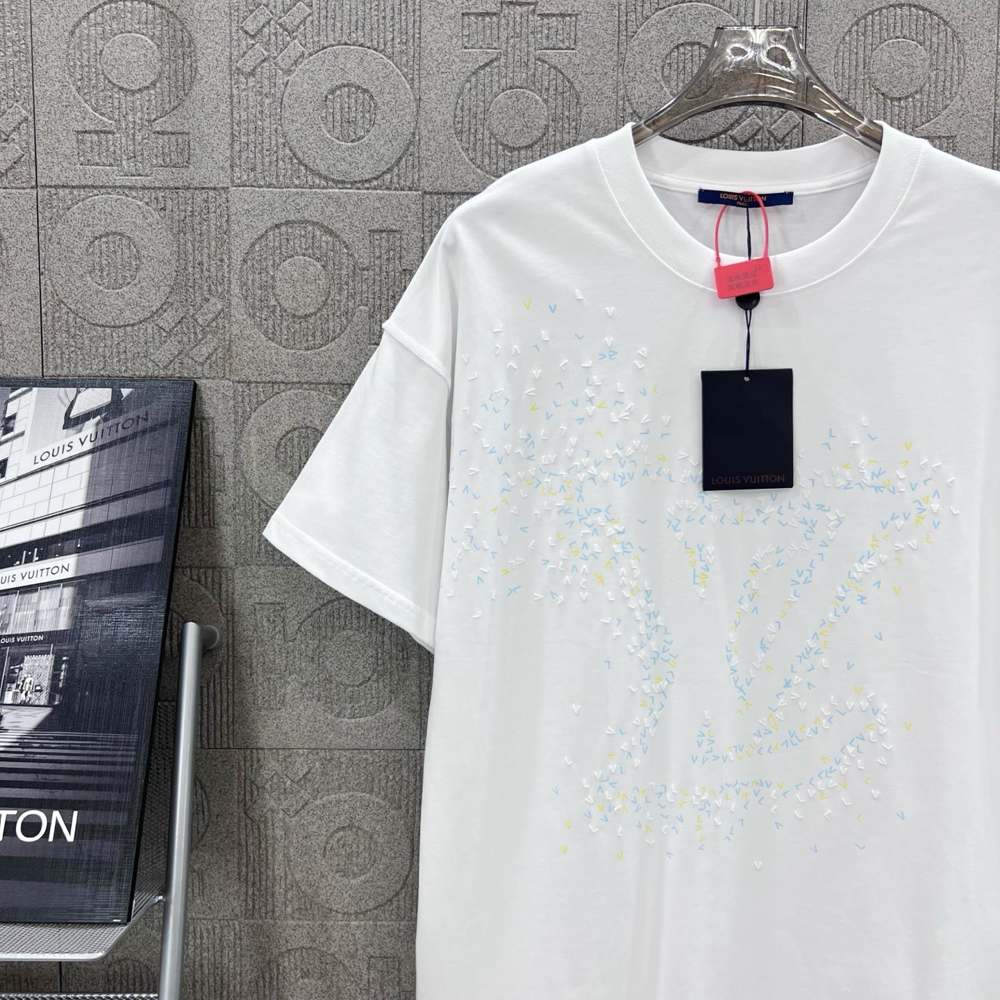 LuxluxHouse Best Quality Clothes T-shirt Louis Vuitton