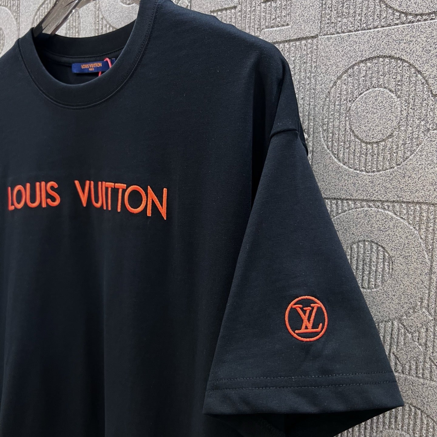 LuxluxHouse Best Quality Clothes T-shirt Louis Vuitton