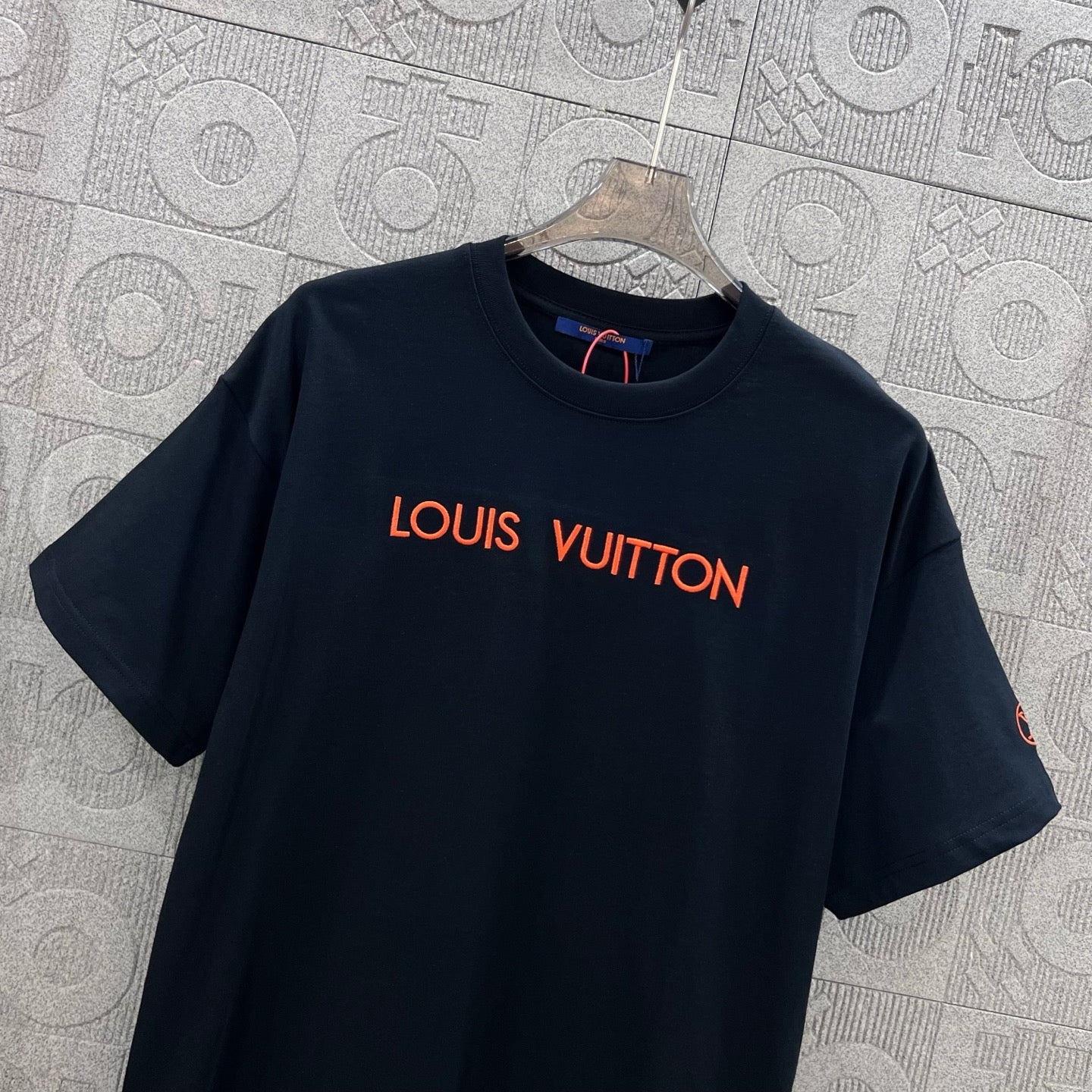 LuxluxHouse Best Quality Clothes T-shirt Louis Vuitton