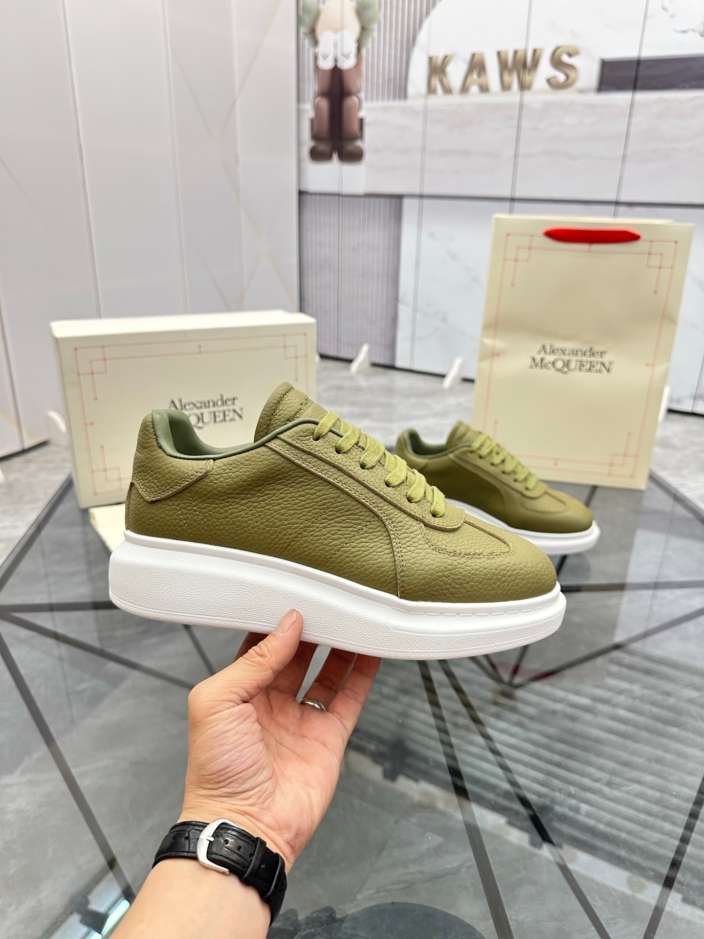 LuxluxHouse Best Quality Shoes Alexander McQueen