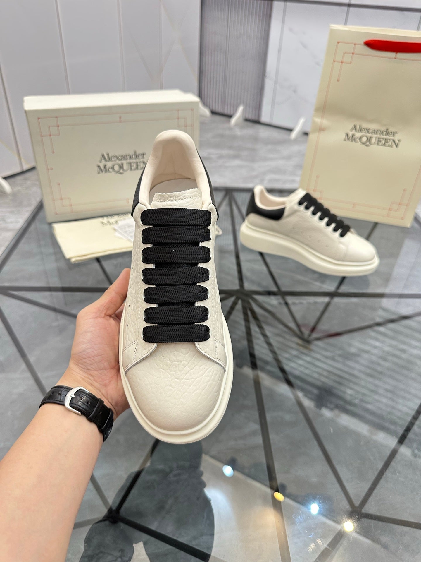 LuxluxHouse Best Quality Shoes Alexander McQueen