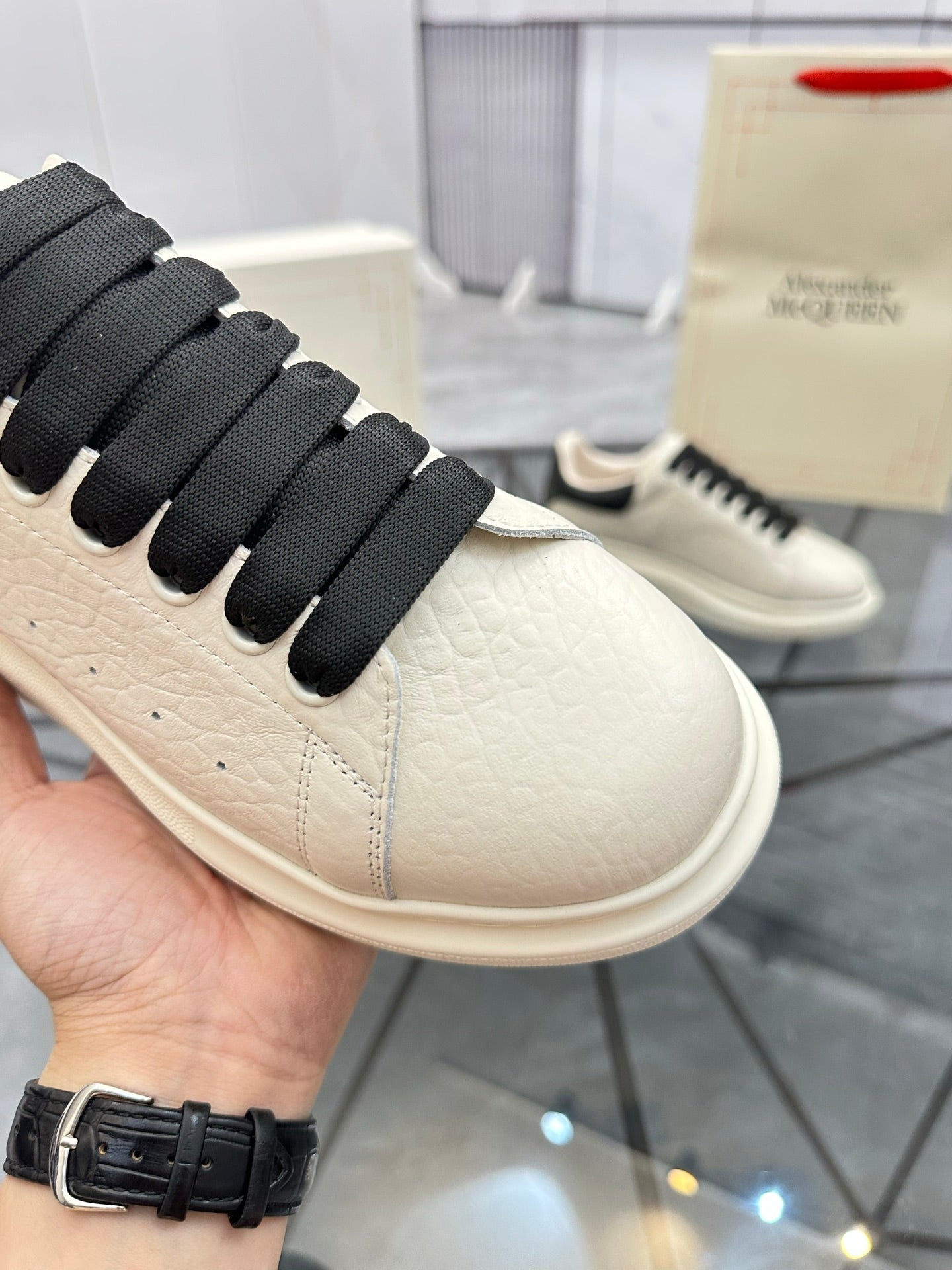 LuxluxHouse Best Quality Shoes Alexander McQueen