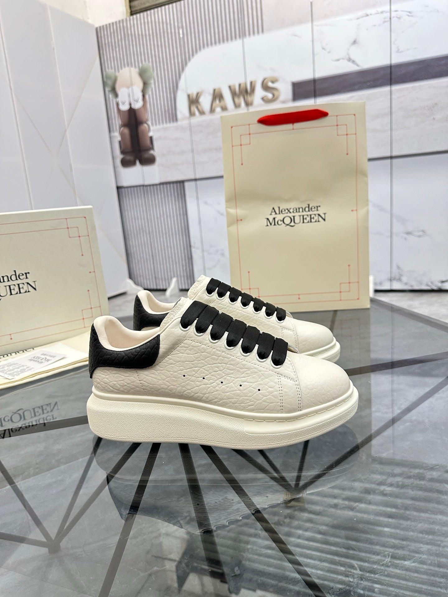 LuxluxHouse Best Quality Shoes Alexander McQueen