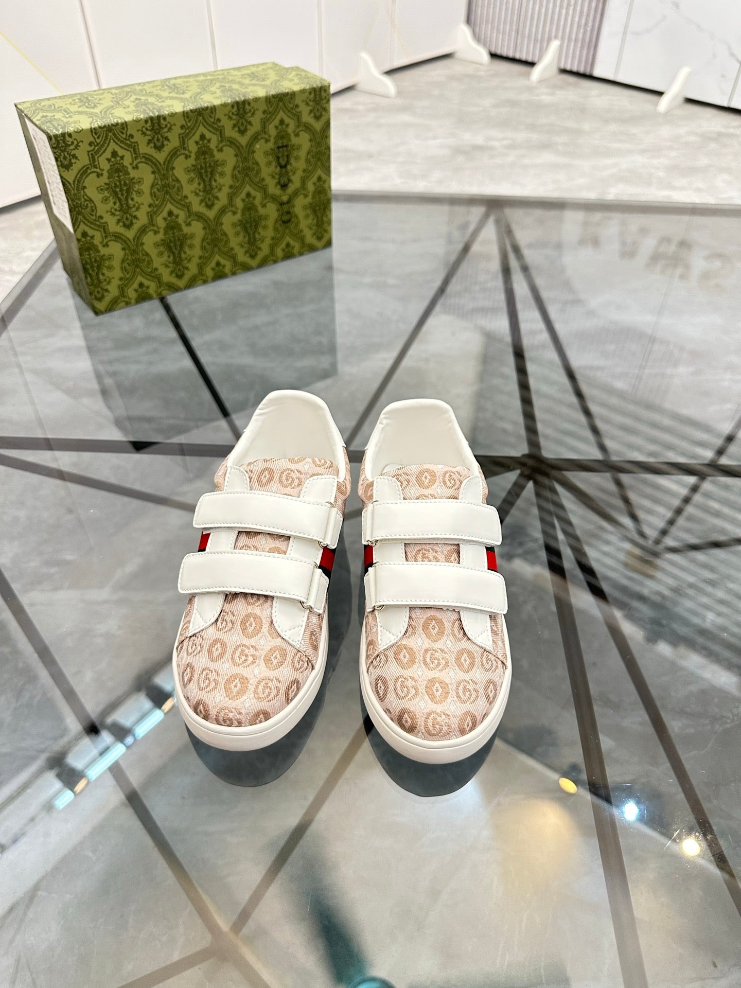 LuxluxHouse Best Quality Shoes Gucci